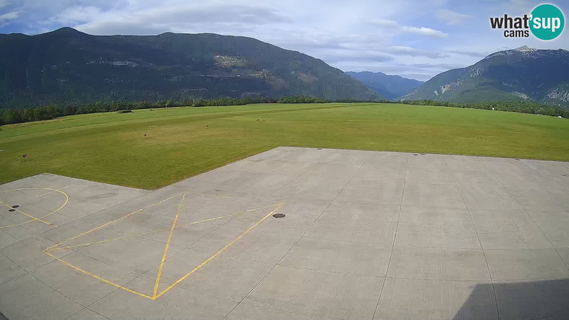 Bovec airport webcam – Skydive Bovec