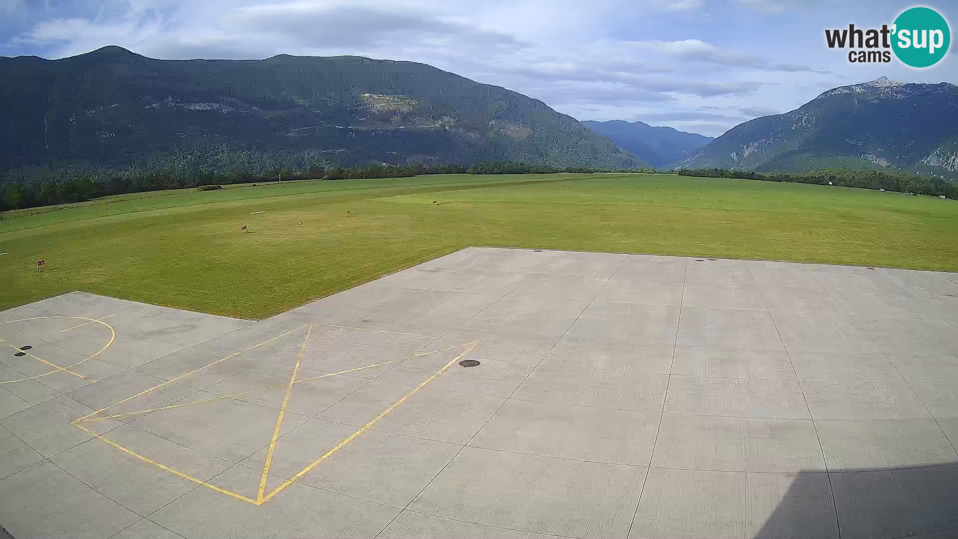 Bovec airport webcam – Skydive Bovec
