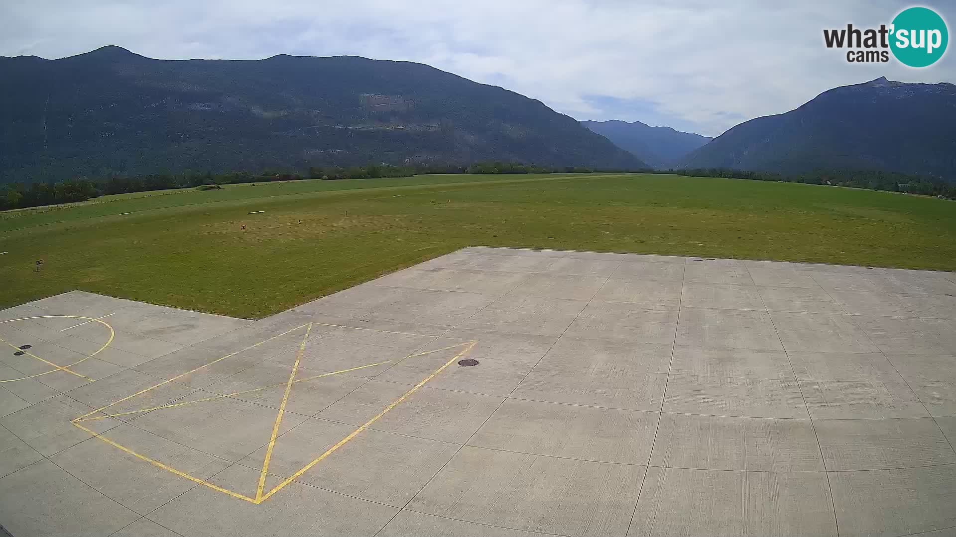 Bovec airport webcam – Skydive Bovec