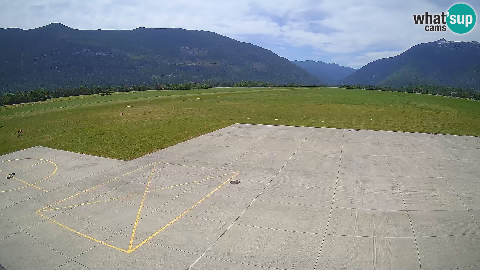 Bovec airport webcam – Skydive Bovec