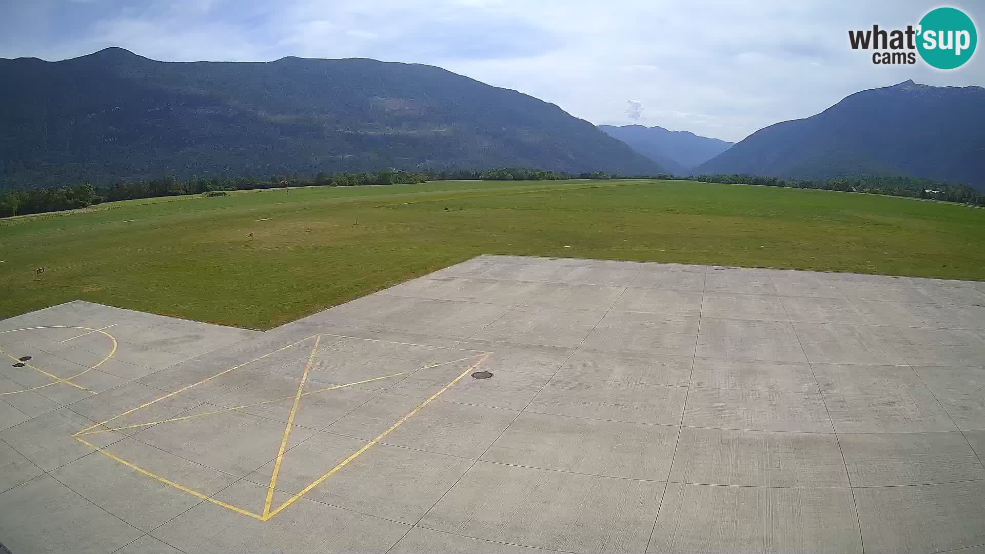 Web kamera zračne luke Bovec – Skydive Bovec