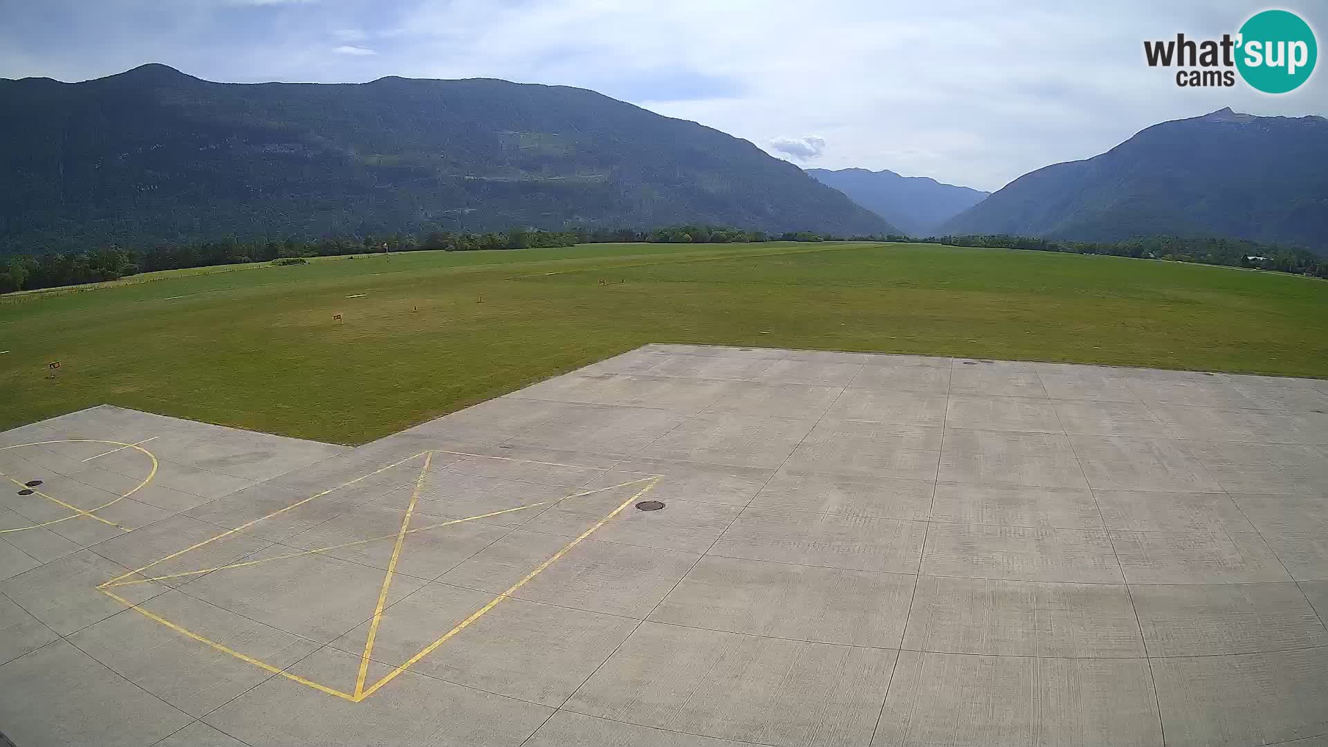 Bovec spletna kamera letališče – Skydive Bovec