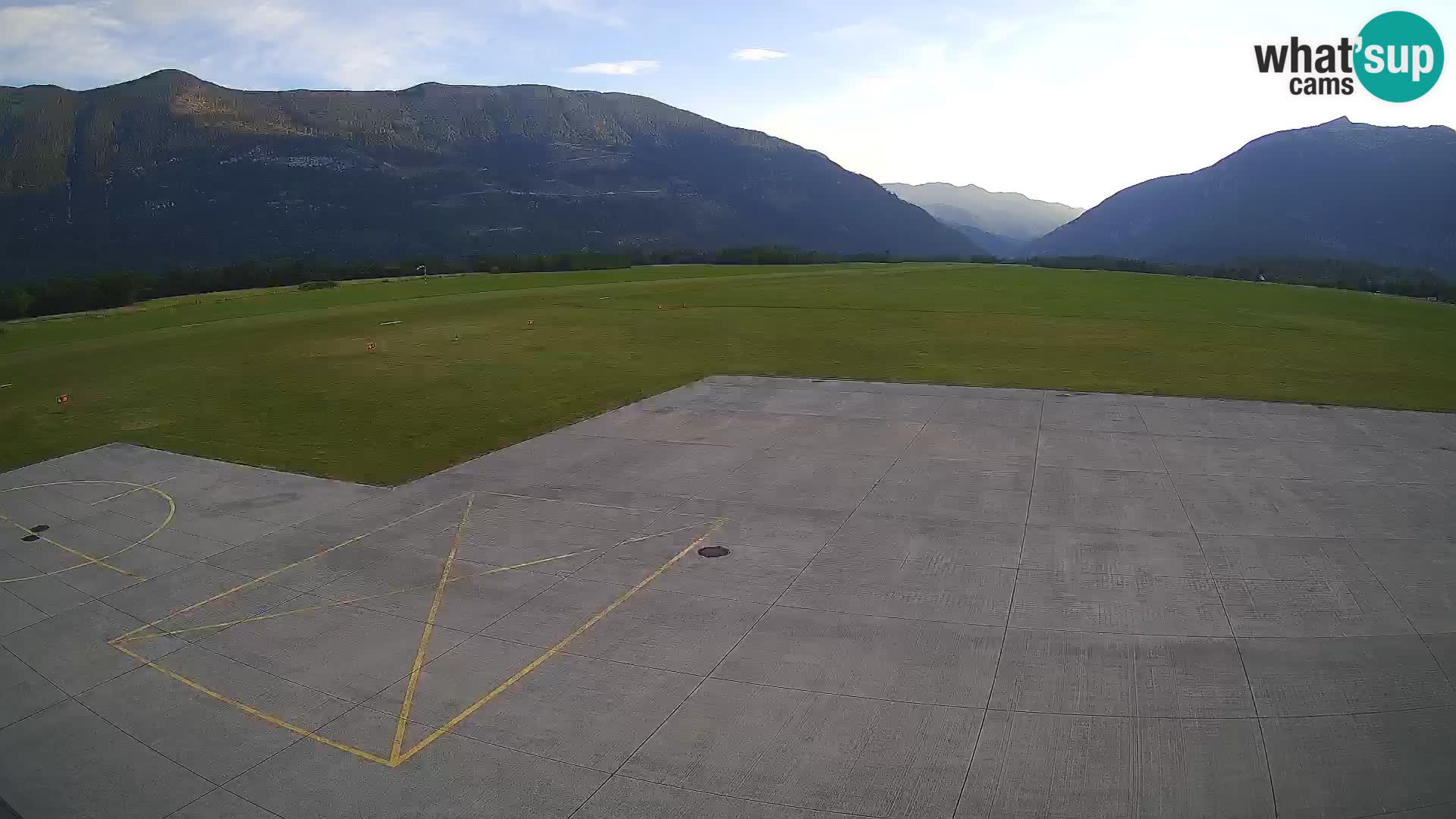 Web kamera zračne luke Bovec – Skydive Bovec