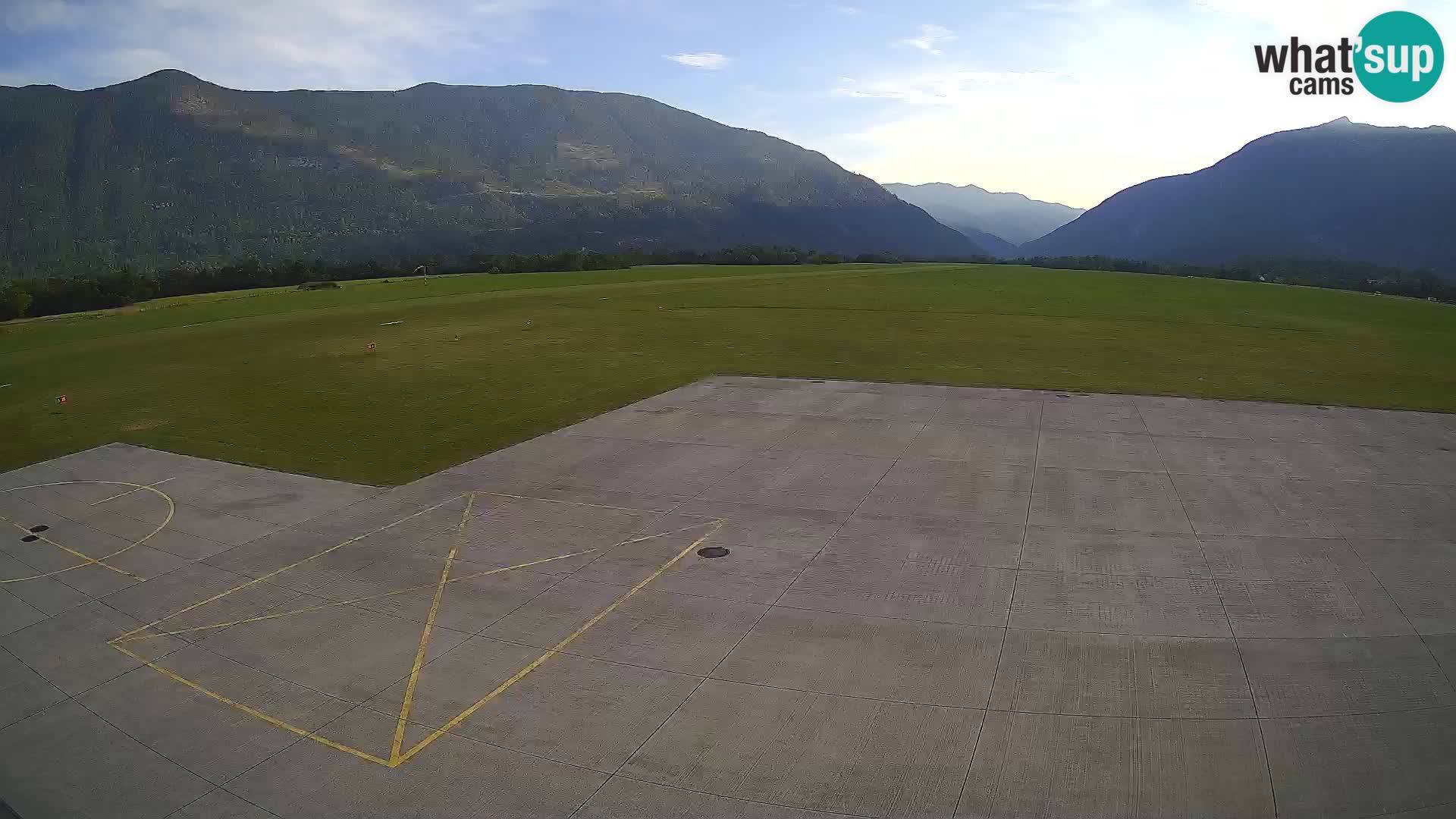 Bovec airport webcam – Skydive Bovec