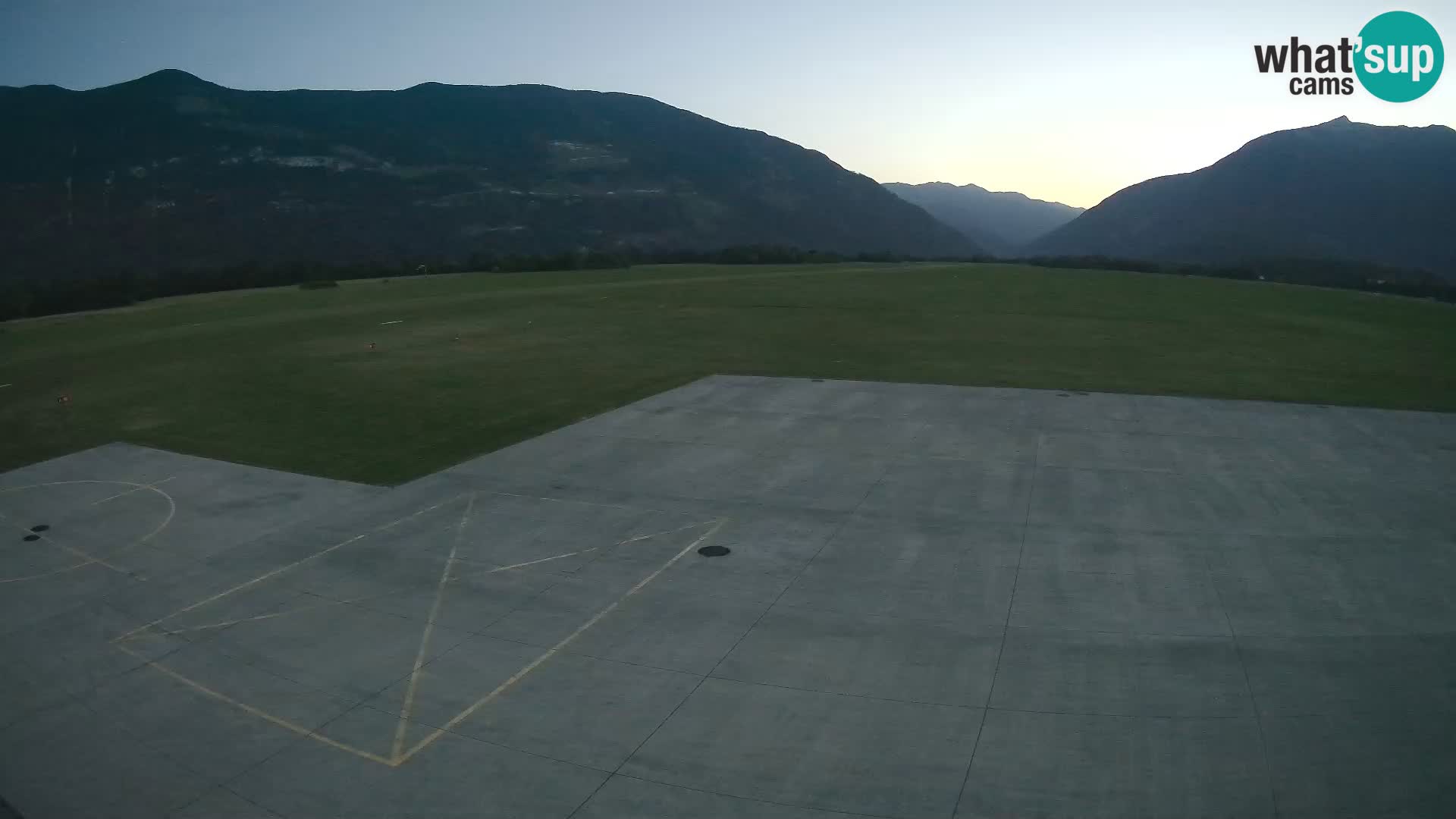Bovec airport webcam – Skydive Bovec