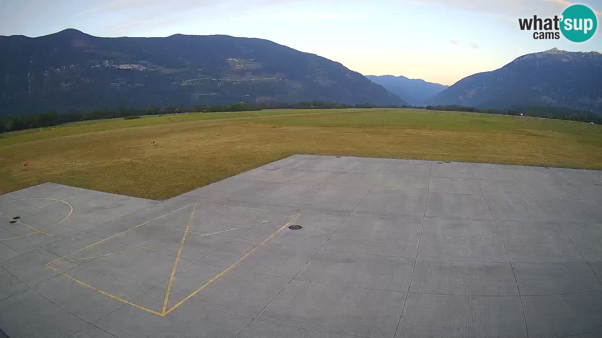 Bovec airport webcam – Skydive Bovec