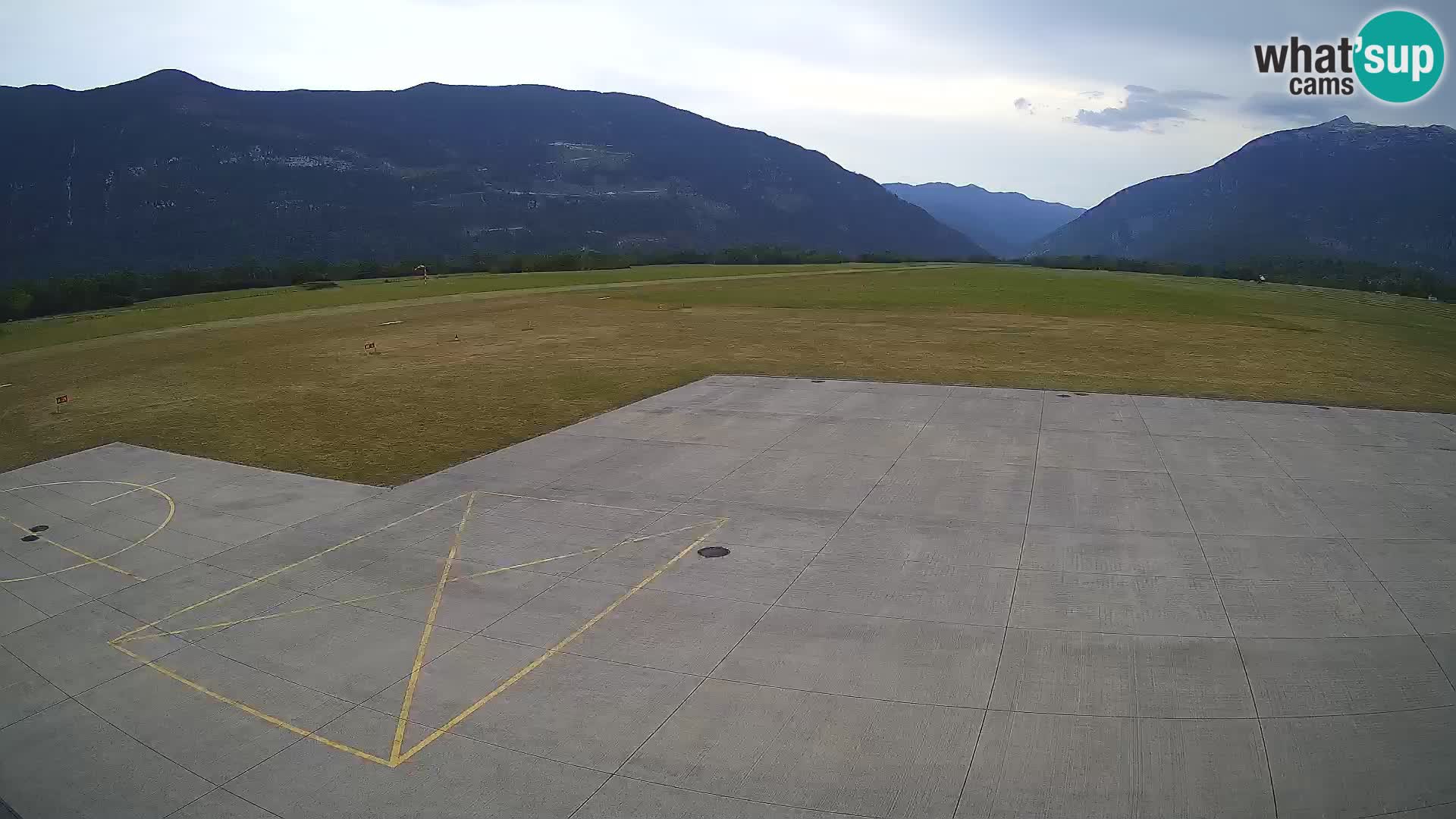 Bovec airport webcam – Skydive Bovec