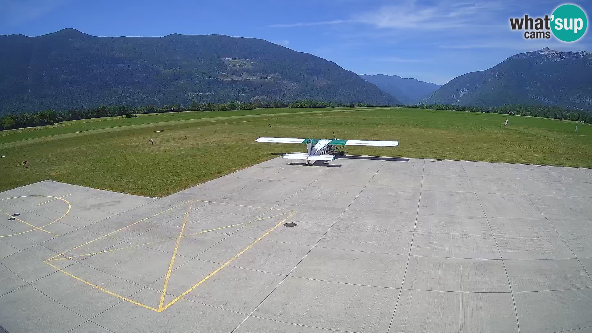 Bovec airport webcam – Skydive Bovec