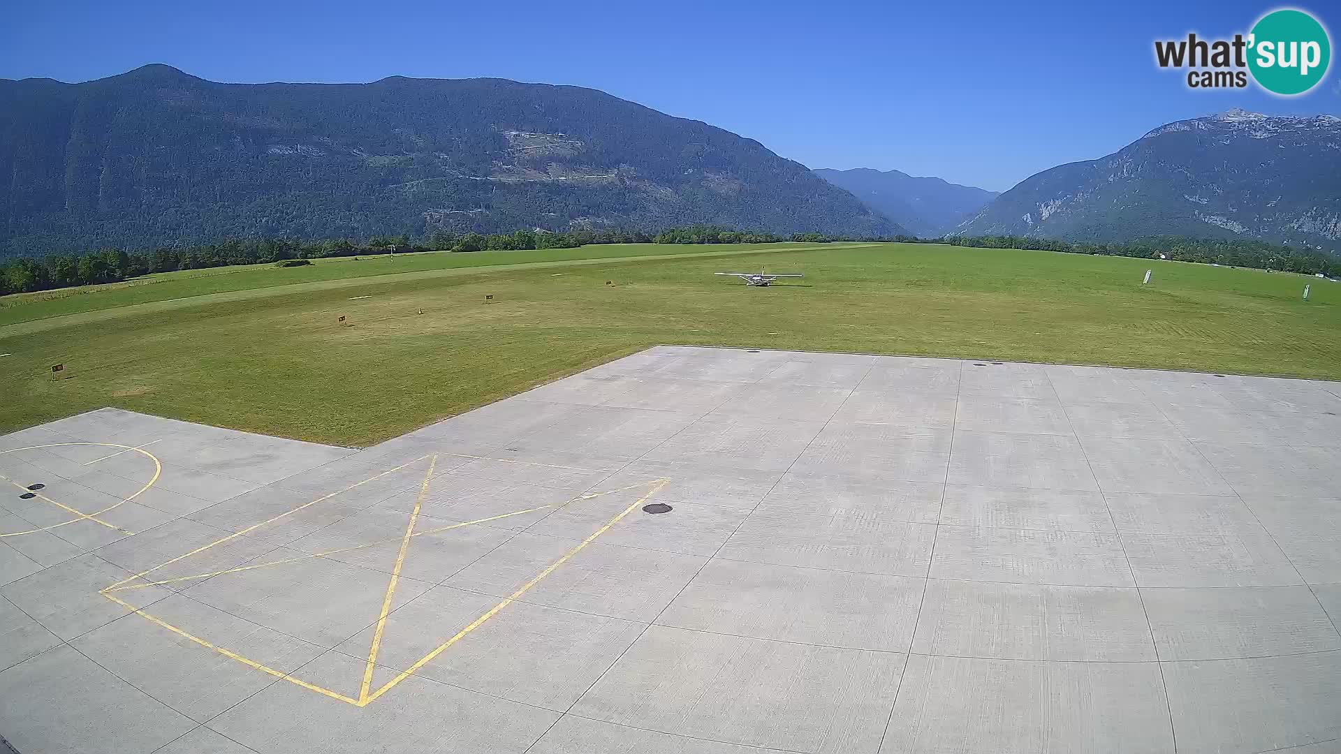 Bovec airport webcam – Skydive Bovec