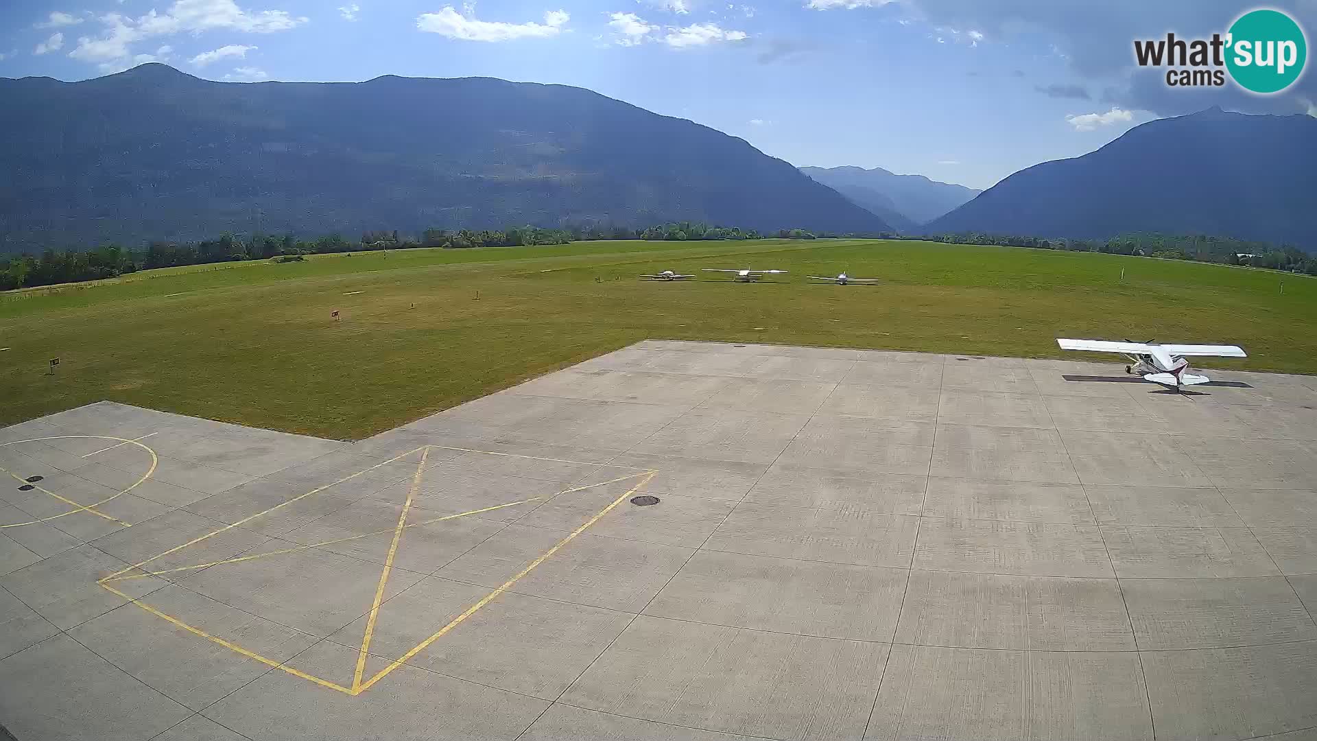 Web kamera zračne luke Bovec – Skydive Bovec
