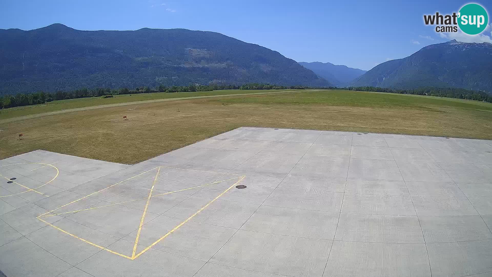 Bovec airport webcam – Skydive Bovec