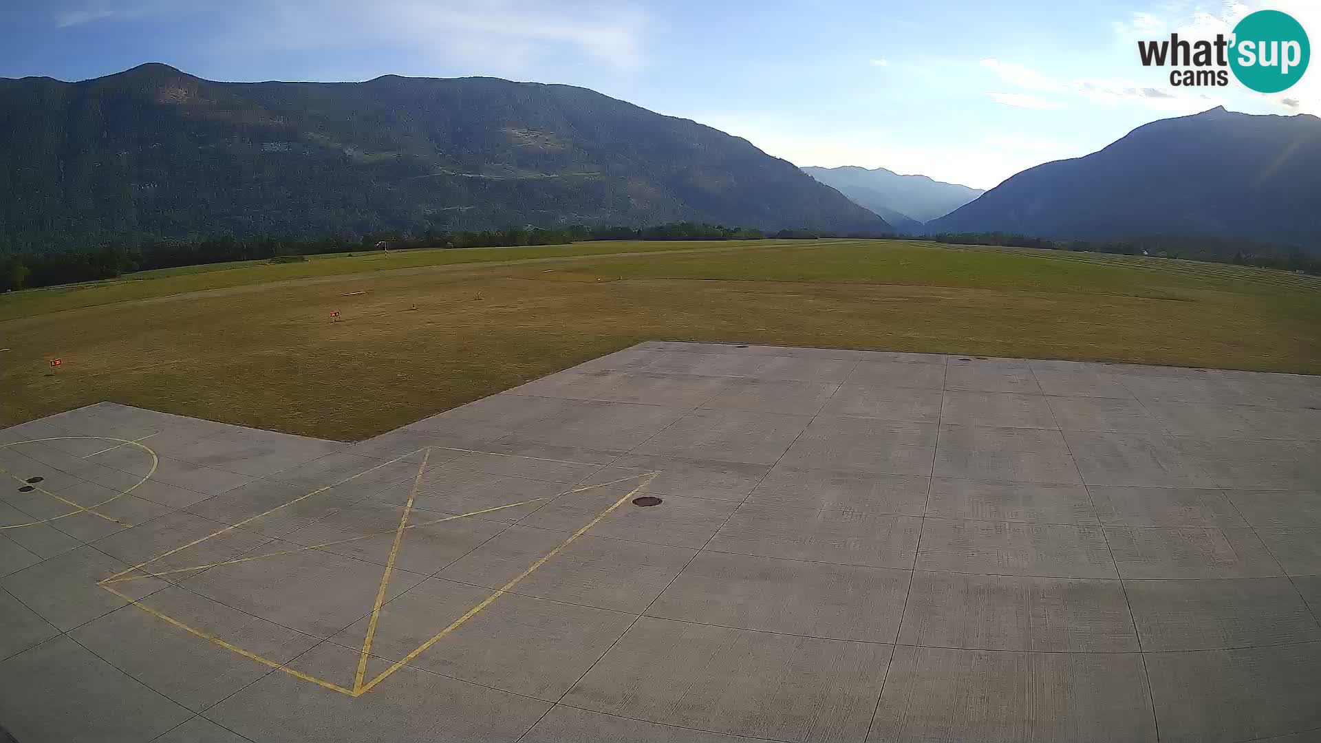 Bovec airport webcam – Skydive Bovec