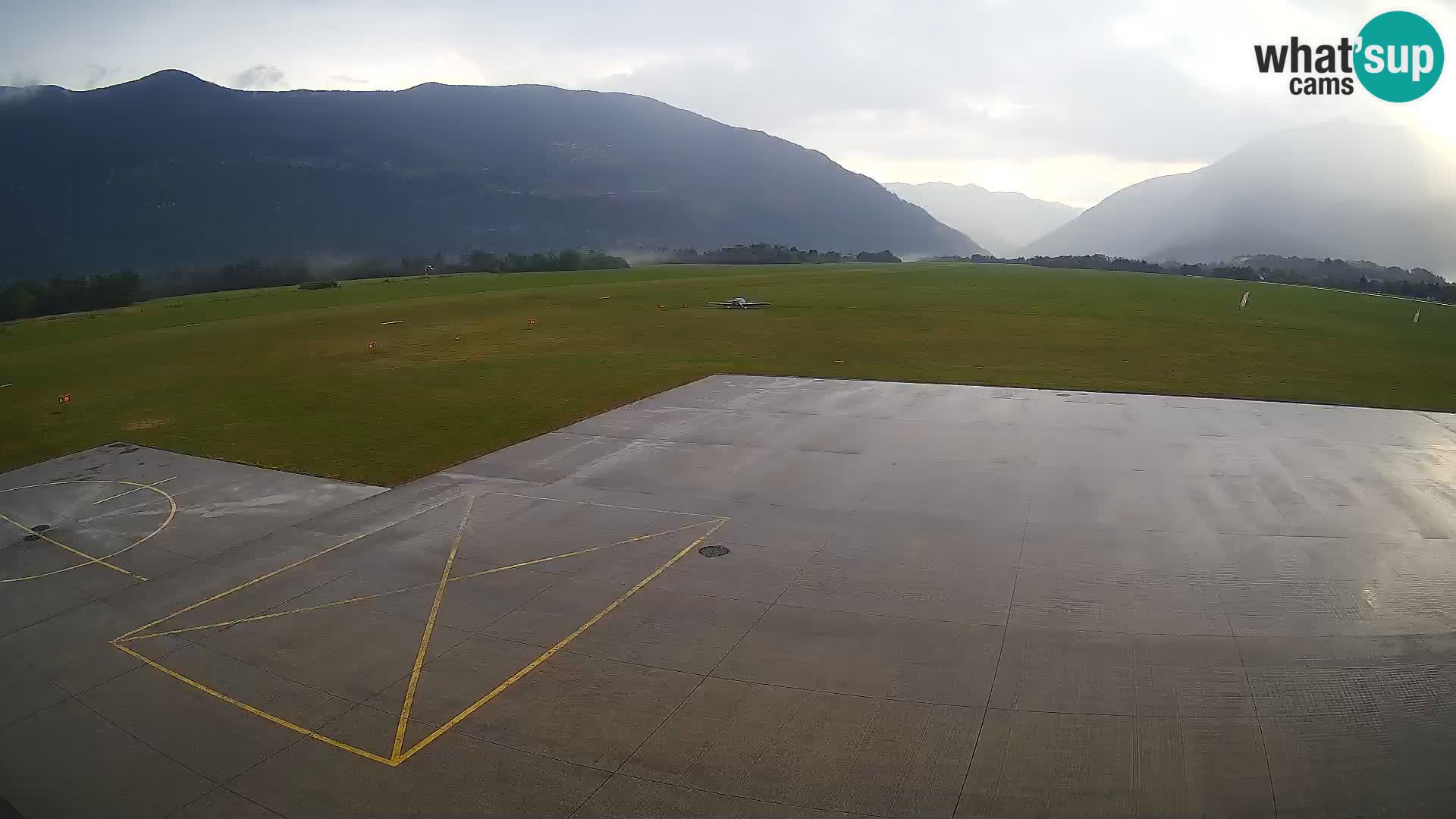 Webcam des Flughafens Bovec – Skydive Bovec