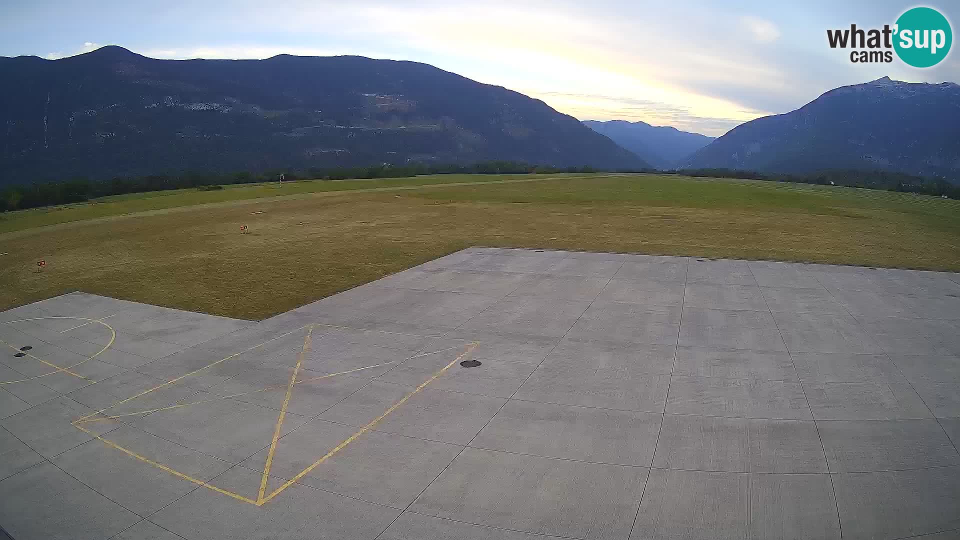 Cámara web del aeropuerto de Bovec – Skydive Bovec