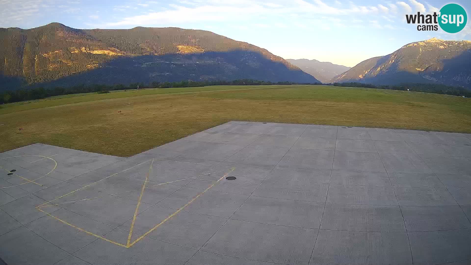 Bovec airport webcam – Skydive Bovec