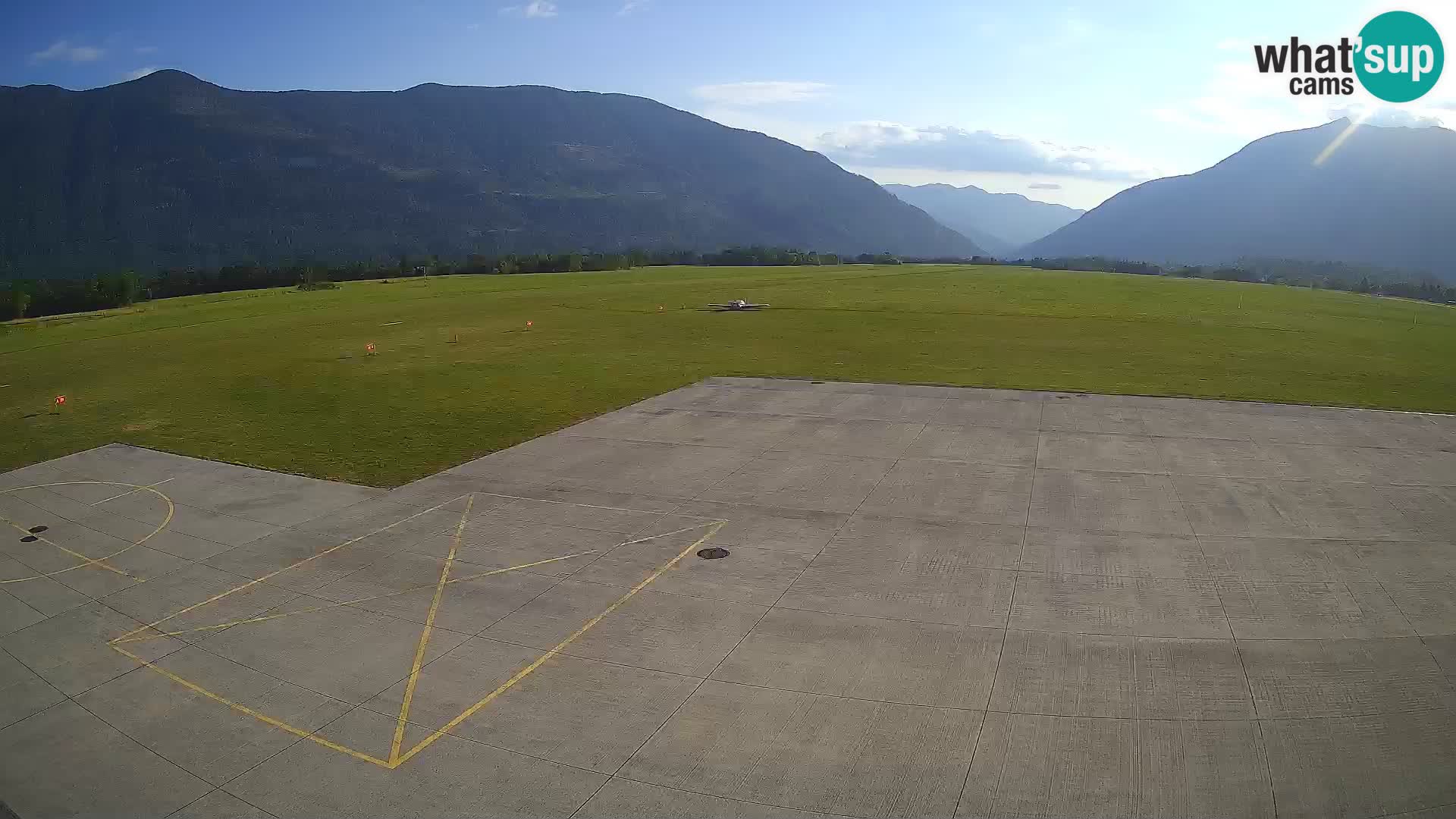 Bovec airport webcam – Skydive Bovec