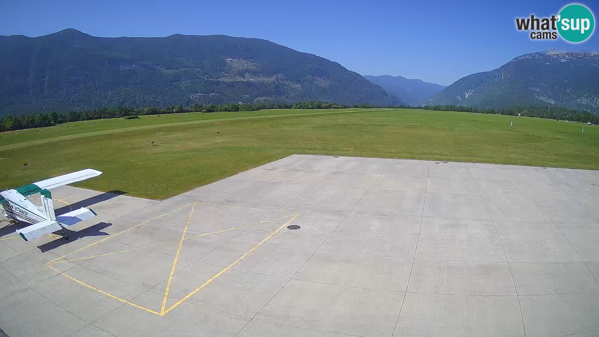 Bovec airport webcam – Skydive Bovec