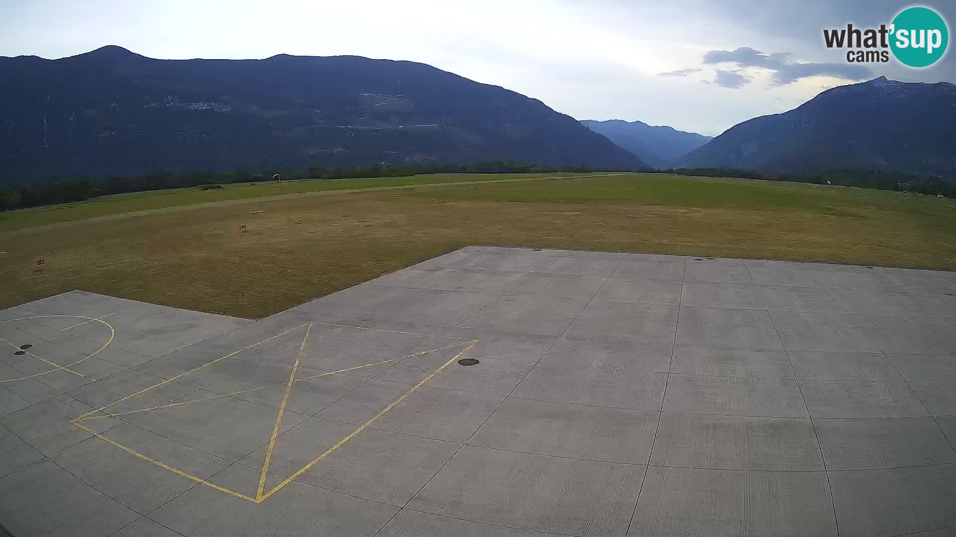 Cámara web del aeropuerto de Bovec – Skydive Bovec