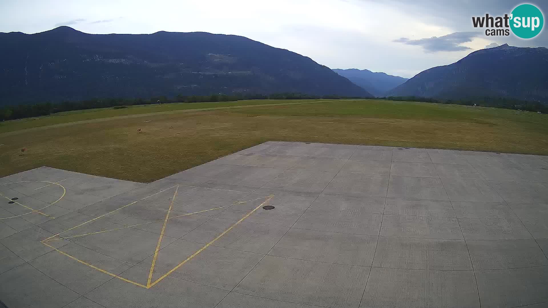 Bovec airport webcam – Skydive Bovec