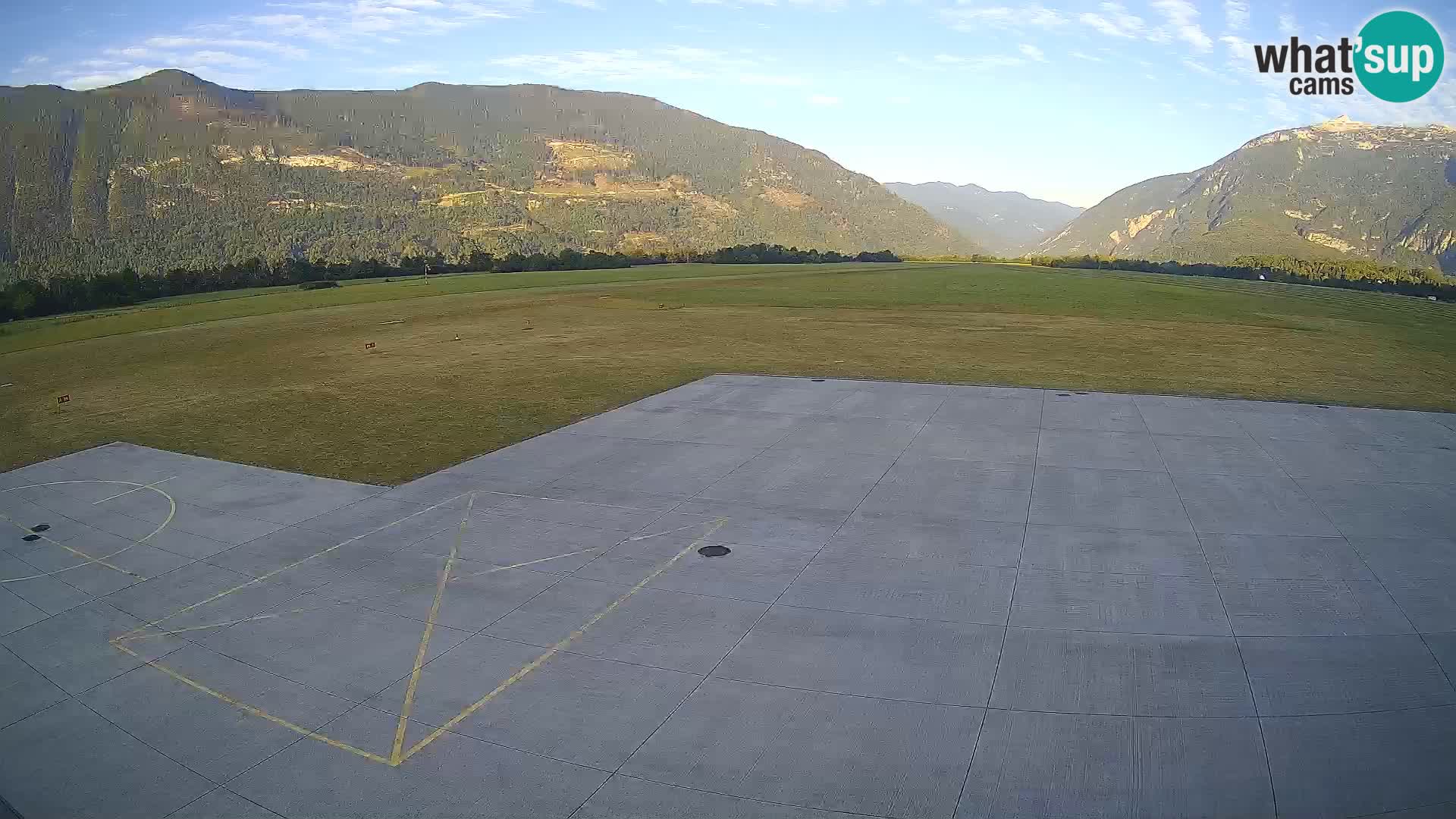Bovec airport webcam – Skydive Bovec