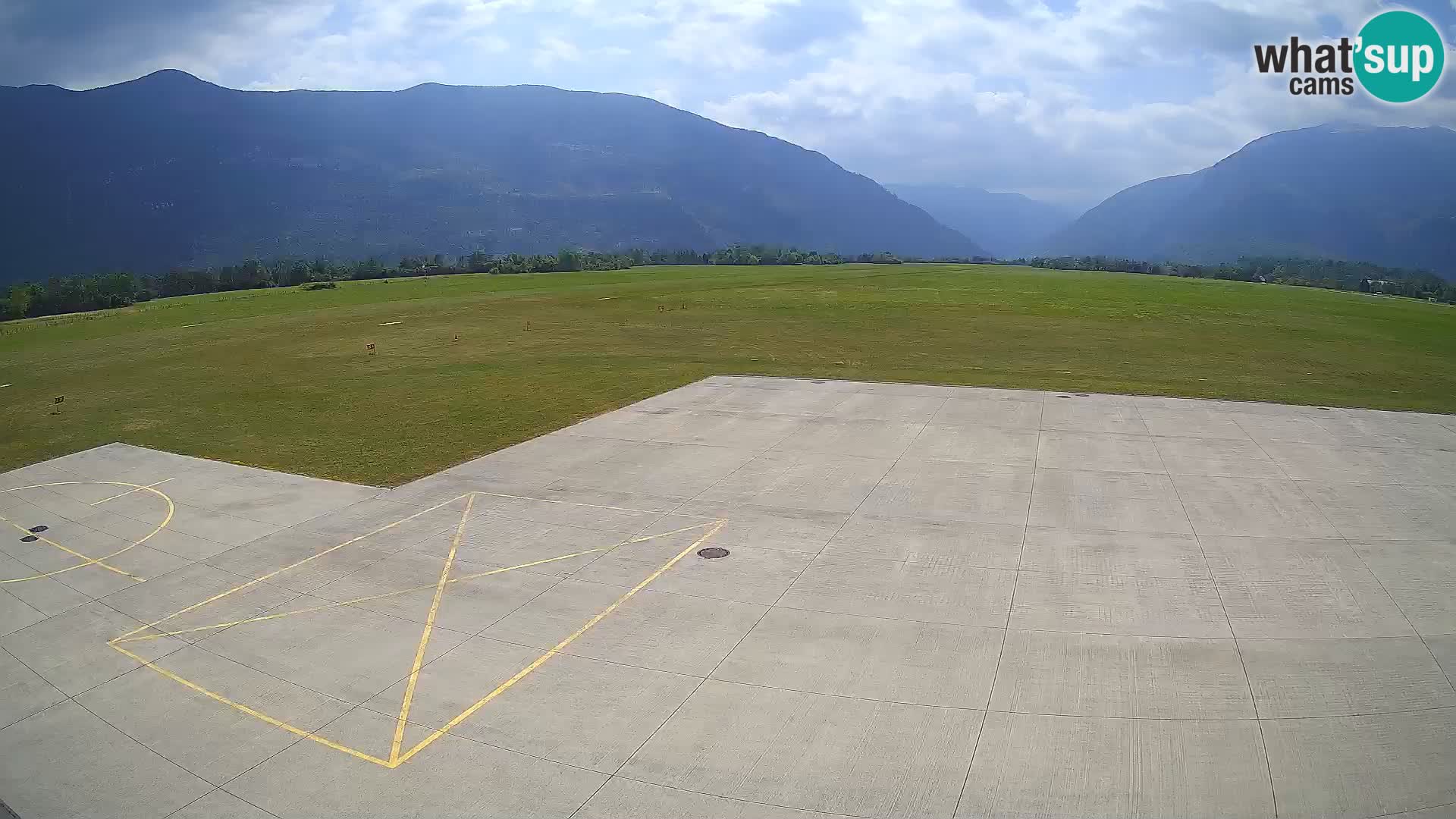 Bovec airport webcam – Skydive Bovec