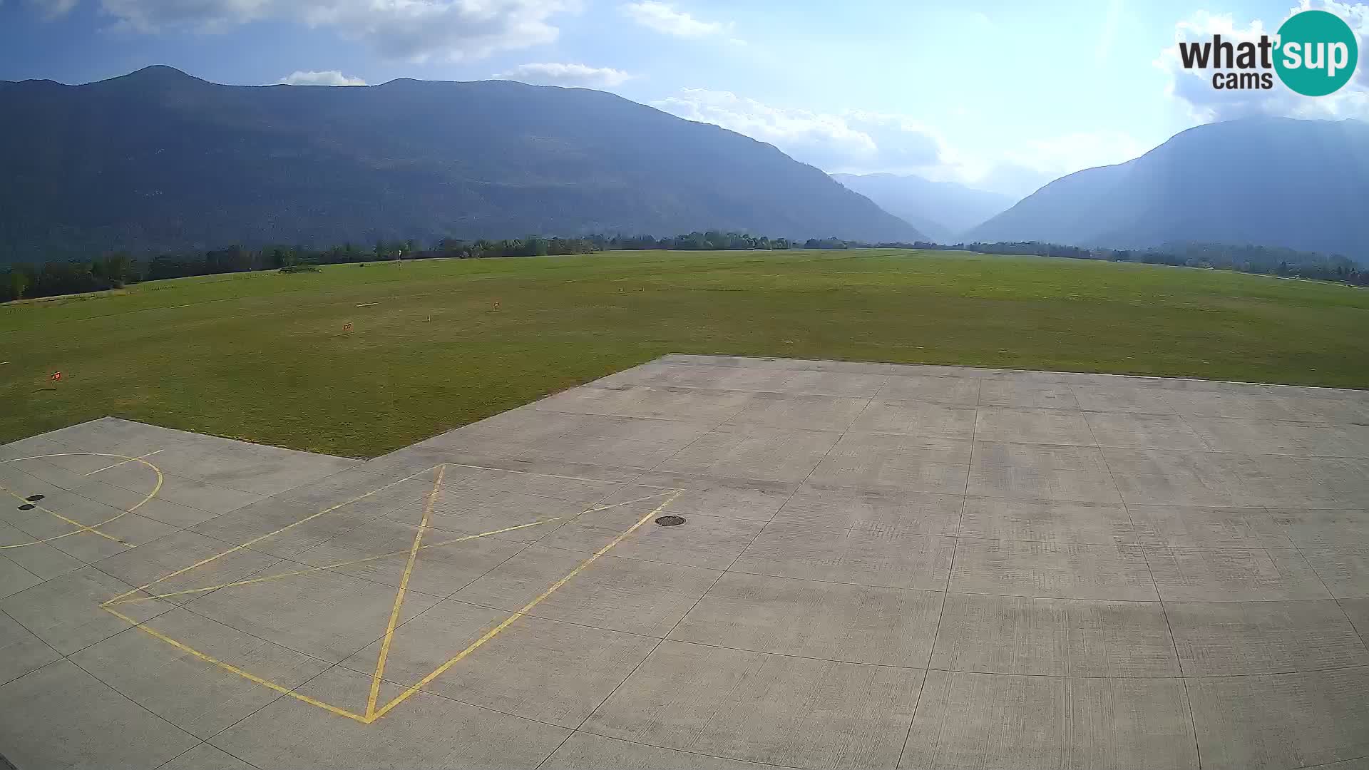 Web kamera zračne luke Bovec – Skydive Bovec