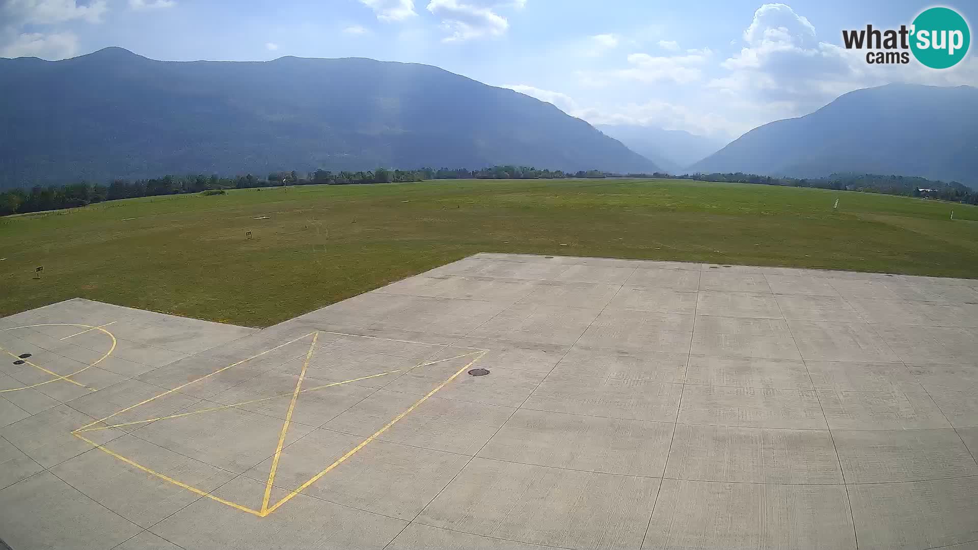 Bovec airport webcam – Skydive Bovec