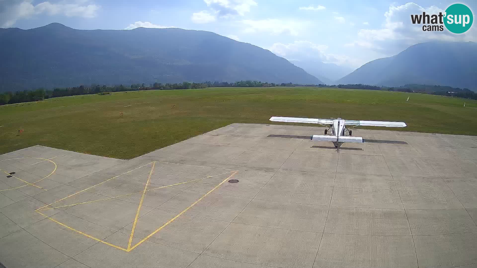 Bovec airport webcam – Skydive Bovec