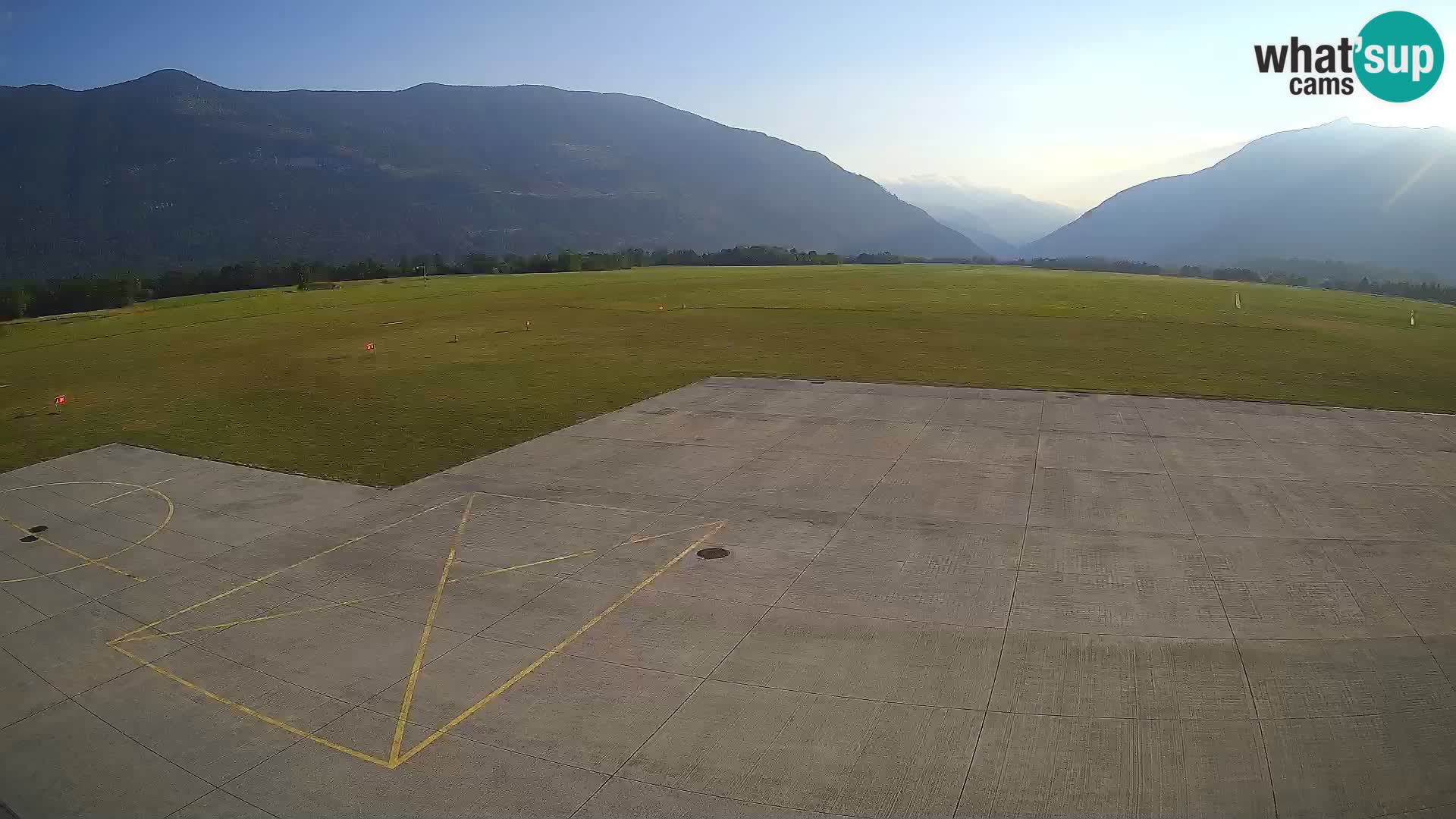 Bovec airport webcam – Skydive Bovec