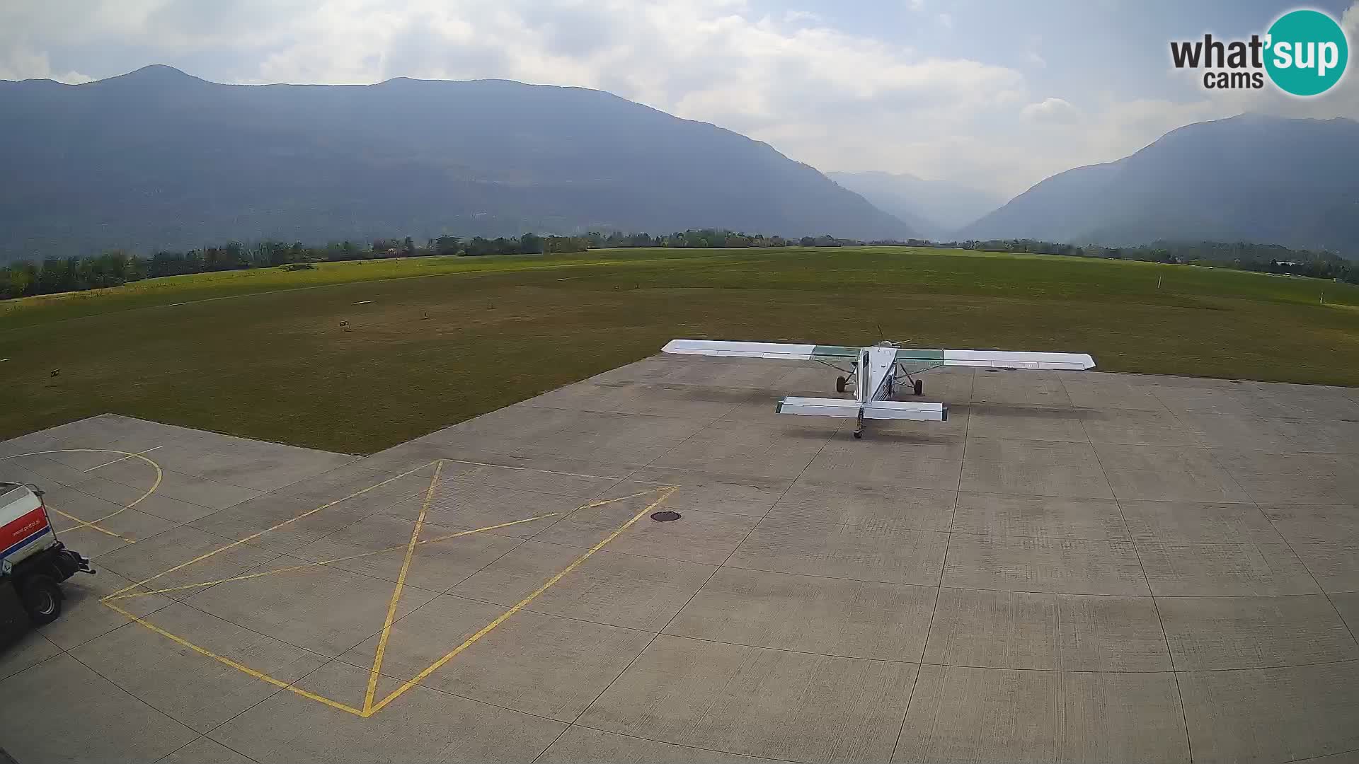 Bovec airport webcam – Skydive Bovec