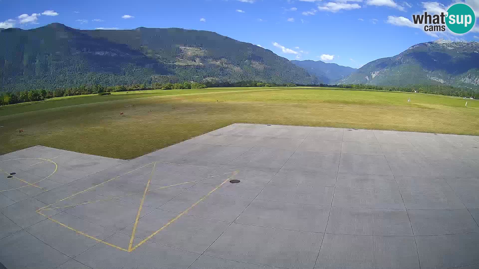 Bovec airport webcam – Skydive Bovec