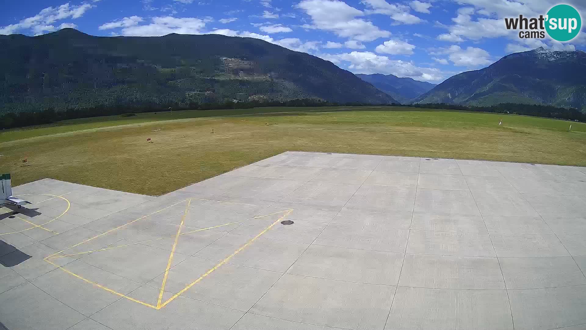Bovec airport webcam – Skydive Bovec