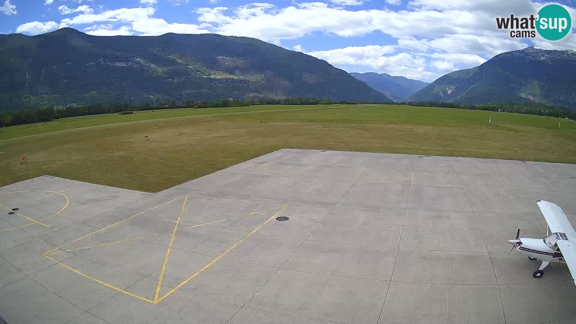 Webcam des Flughafens Bovec – Skydive Bovec