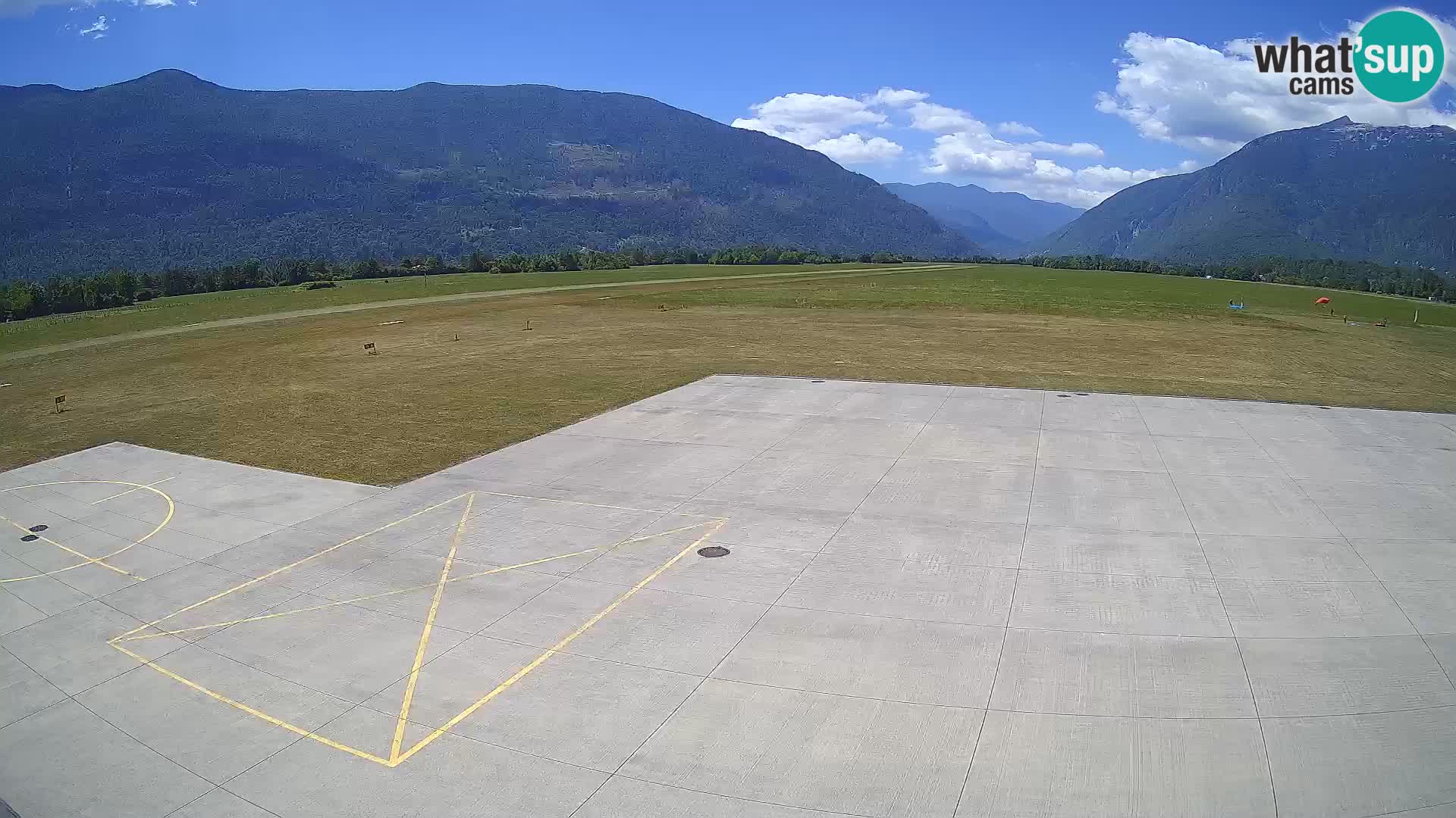 Bovec airport webcam – Skydive Bovec