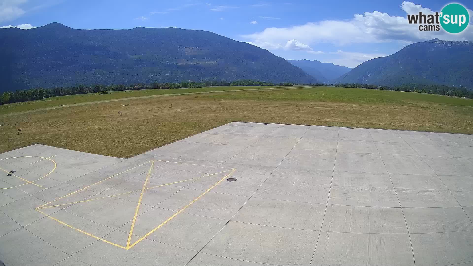 Bovec airport webcam – Skydive Bovec