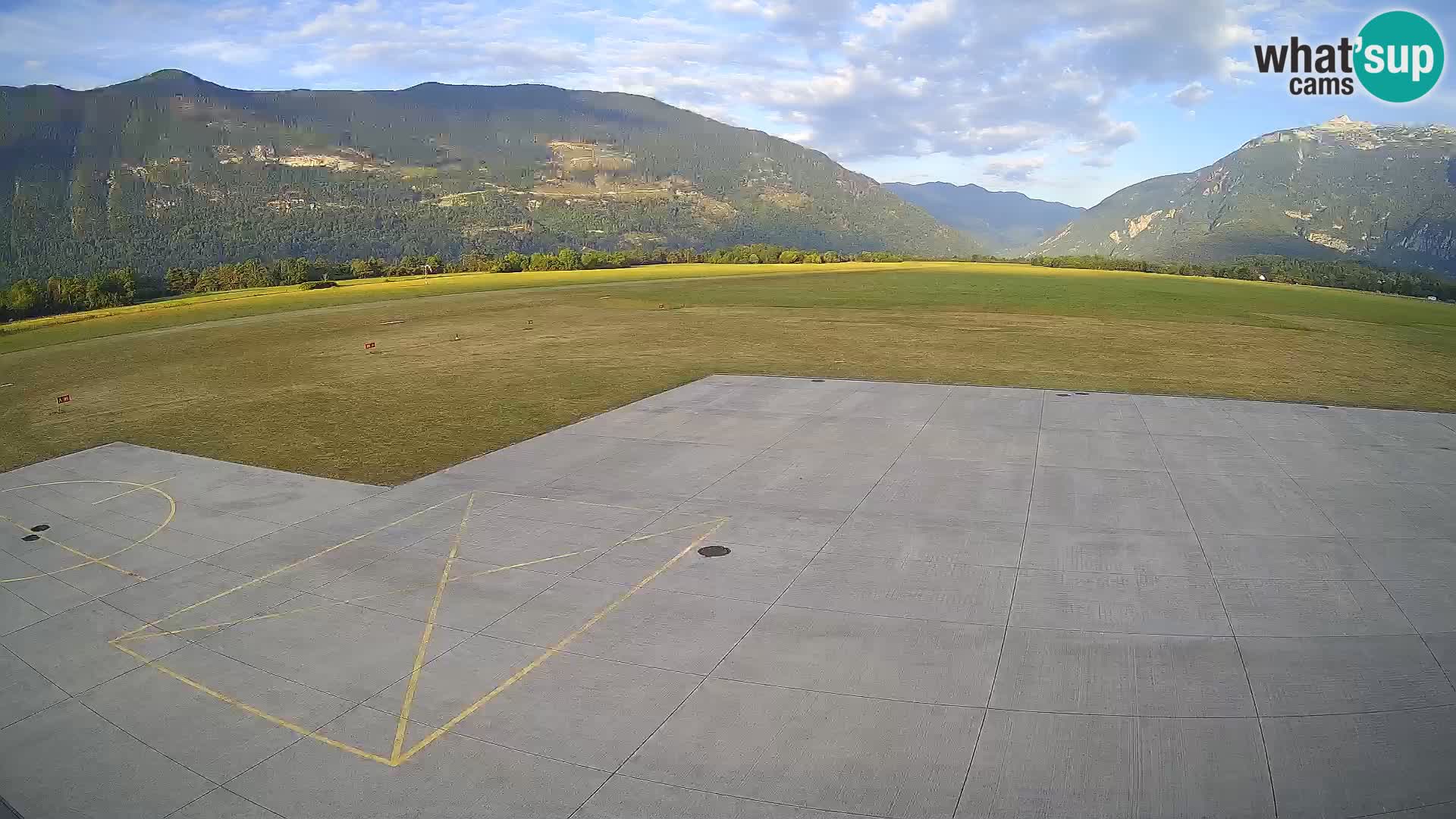 Bovec airport webcam – Skydive Bovec