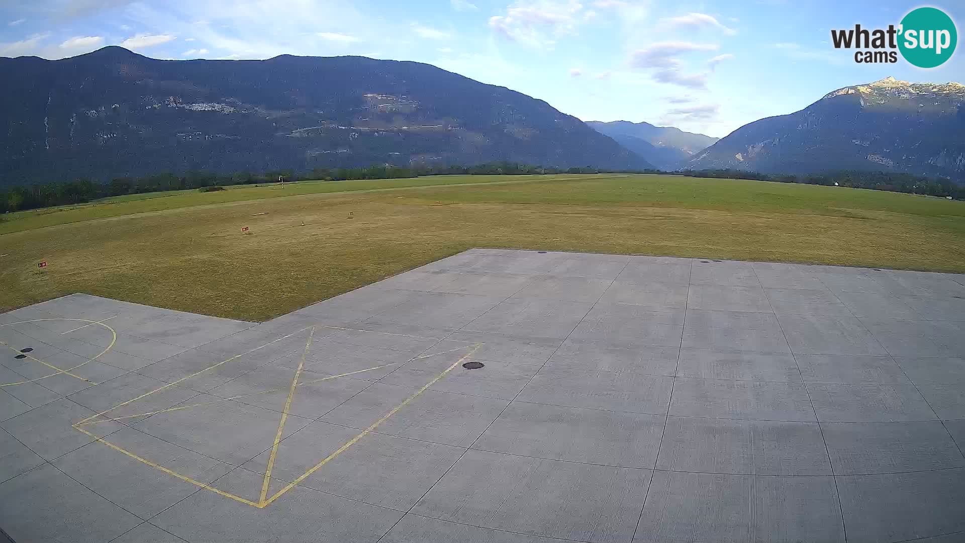 Web kamera zračne luke Bovec – Skydive Bovec