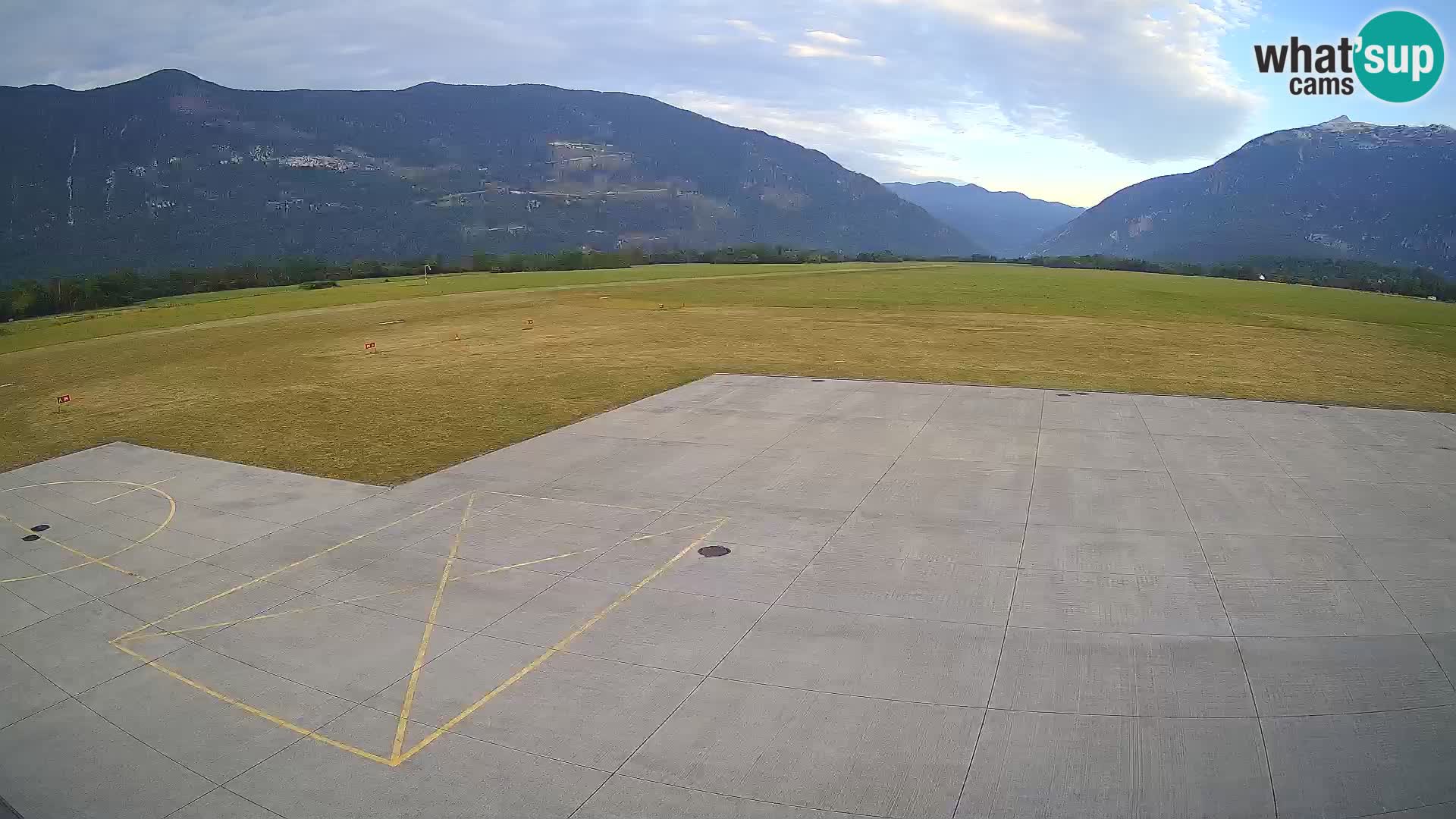 Web kamera zračne luke Bovec – Skydive Bovec