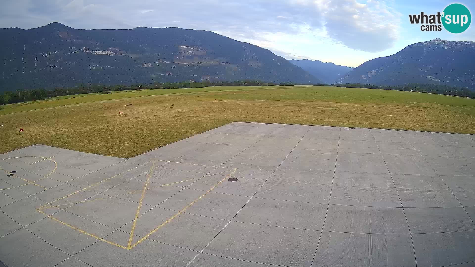 Bovec airport webcam – Skydive Bovec