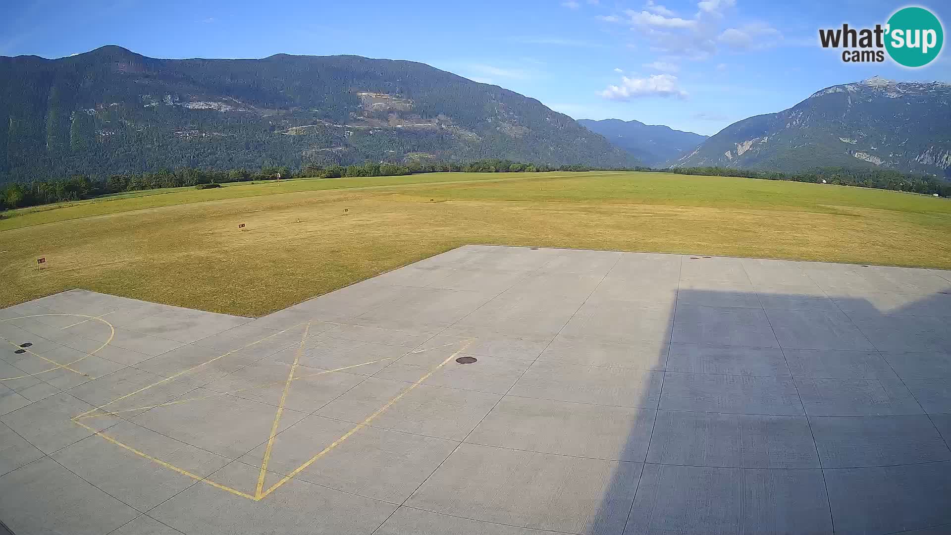 Bovec airport webcam – Skydive Bovec