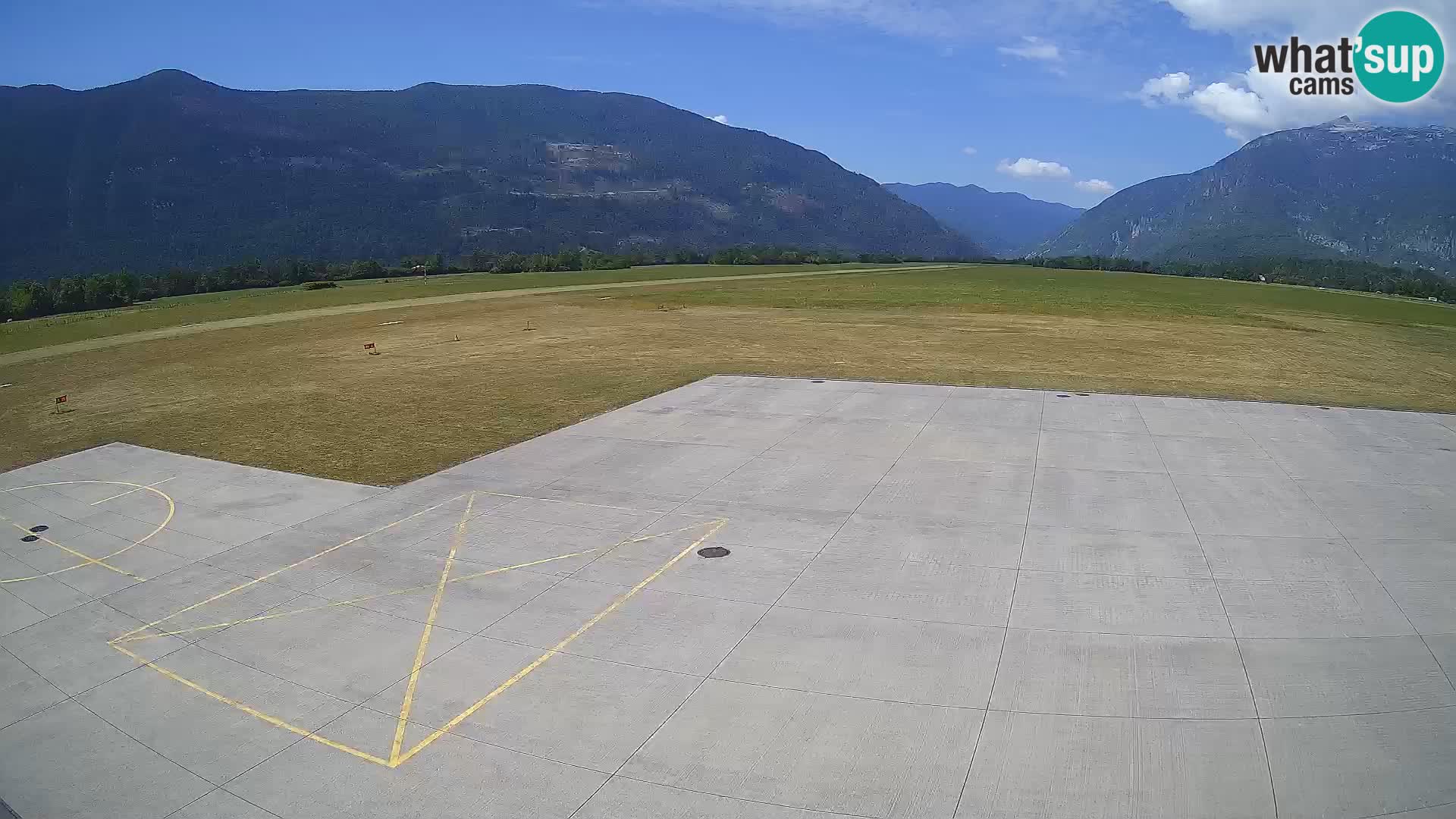Bovec airport webcam – Skydive Bovec