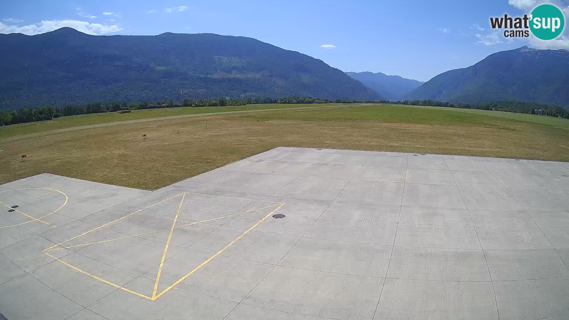 Bovec airport webcam – Skydive Bovec