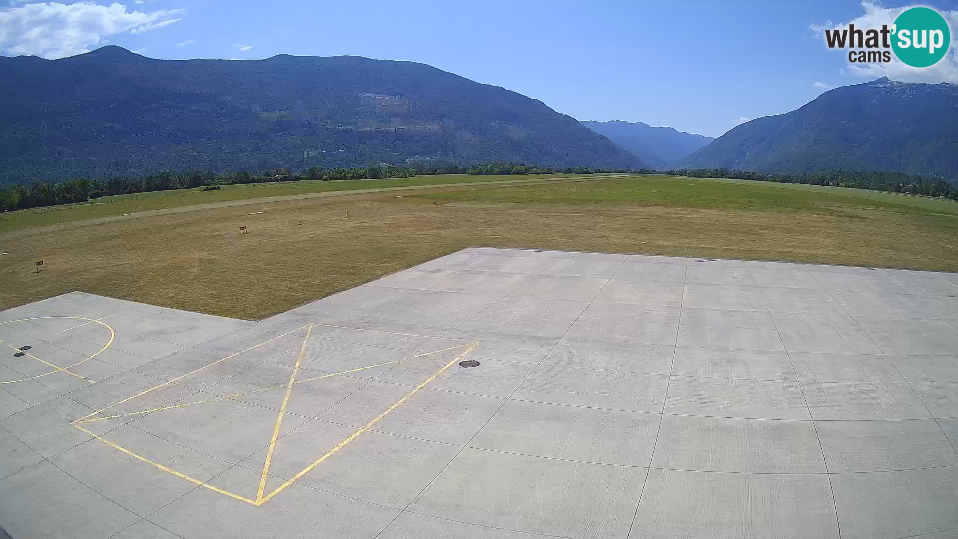 Bovec airport webcam – Skydive Bovec