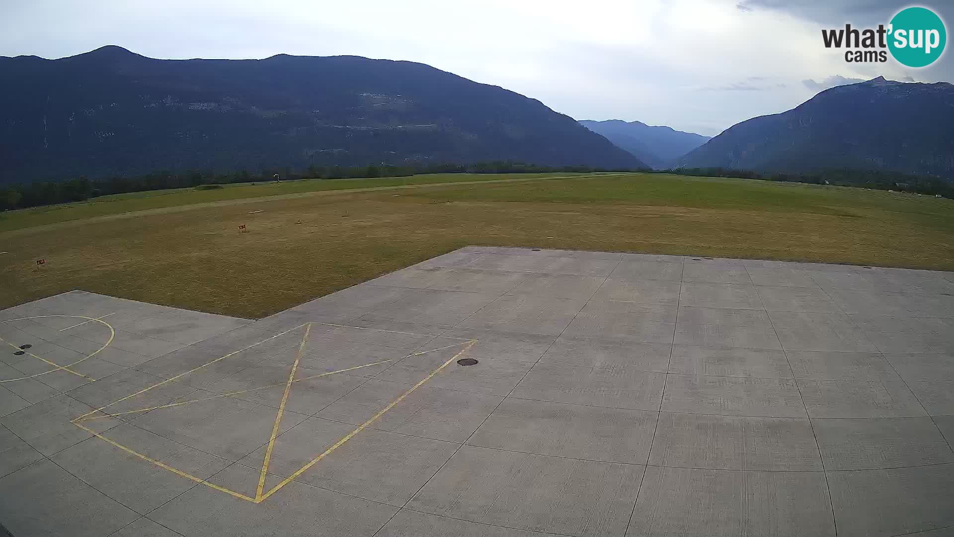 Bovec airport webcam – Skydive Bovec