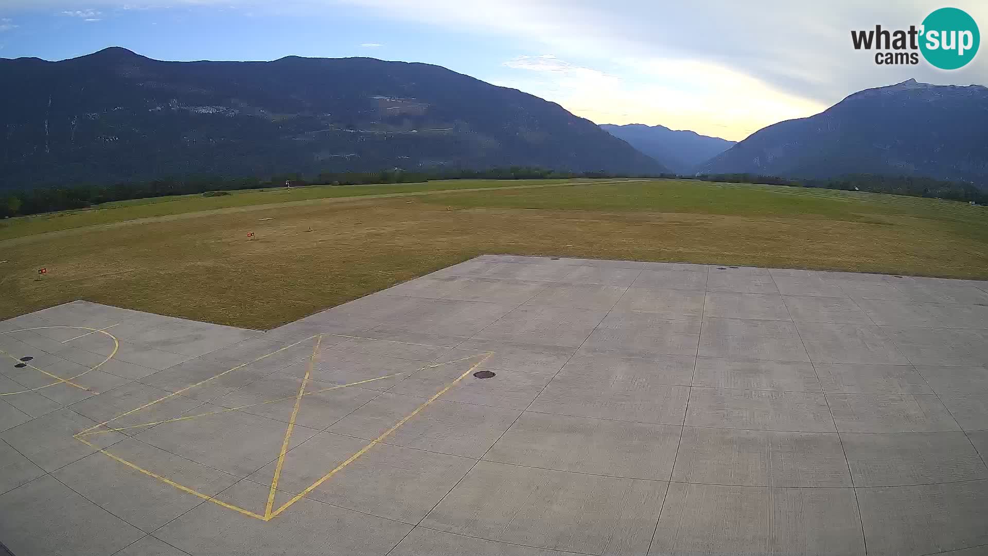 Webcam des Flughafens Bovec – Skydive Bovec