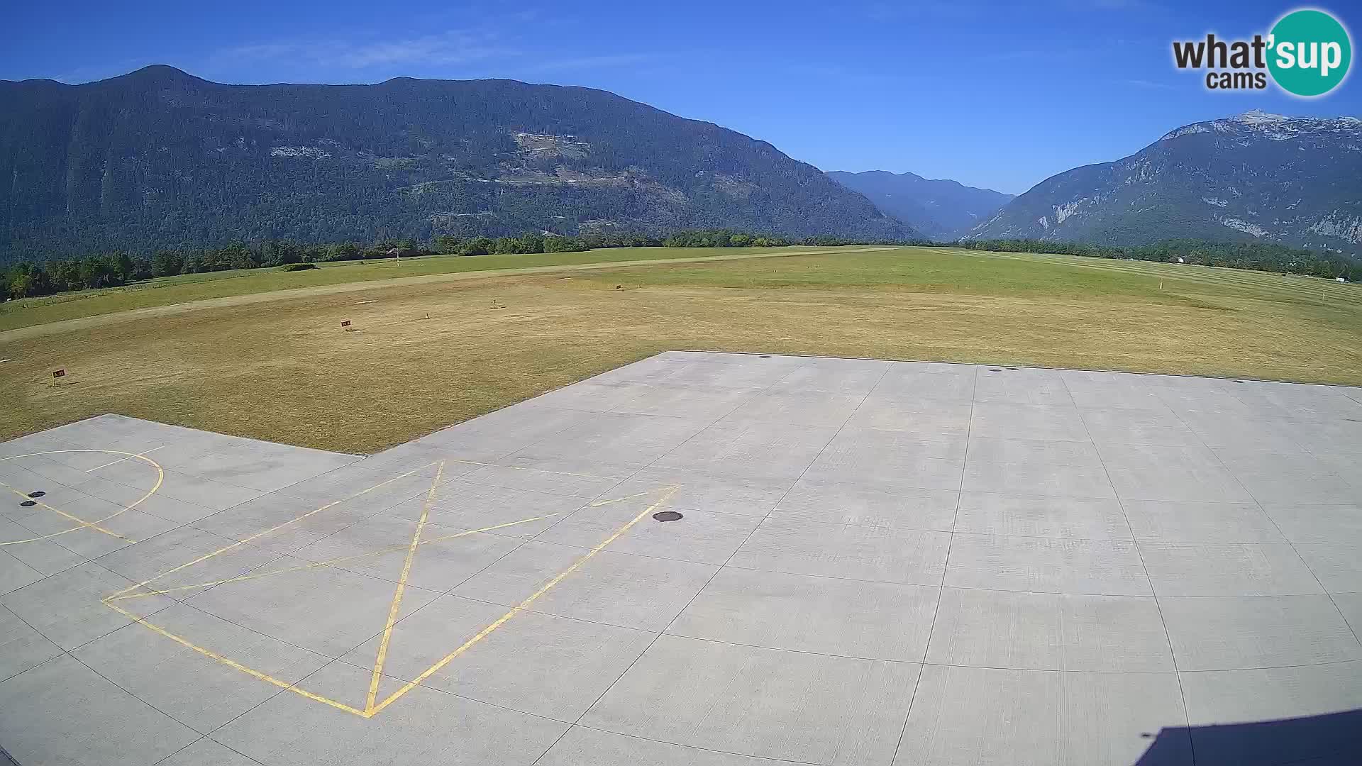 Bovec airport webcam – Skydive Bovec