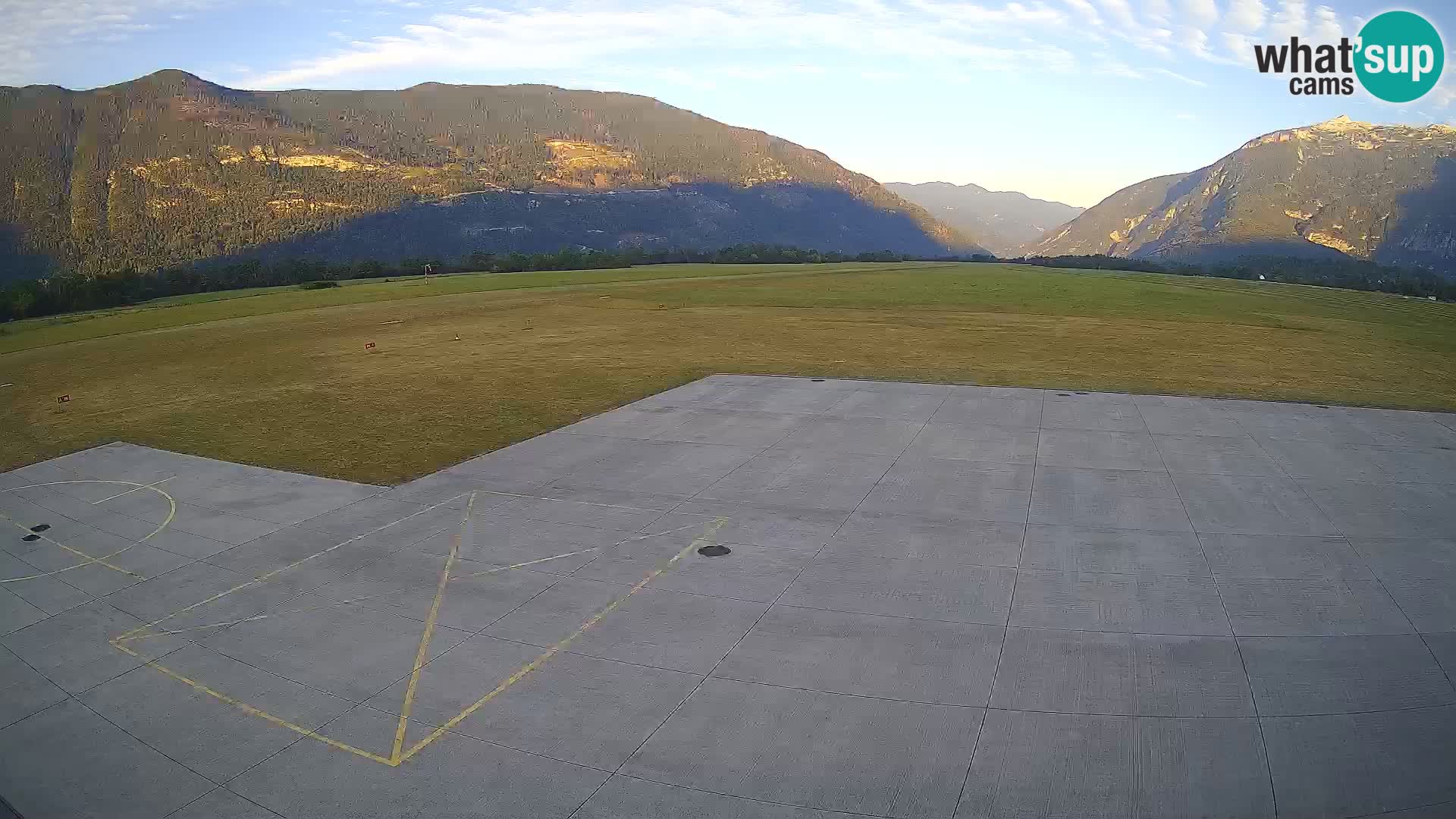 Bovec airport webcam – Skydive Bovec