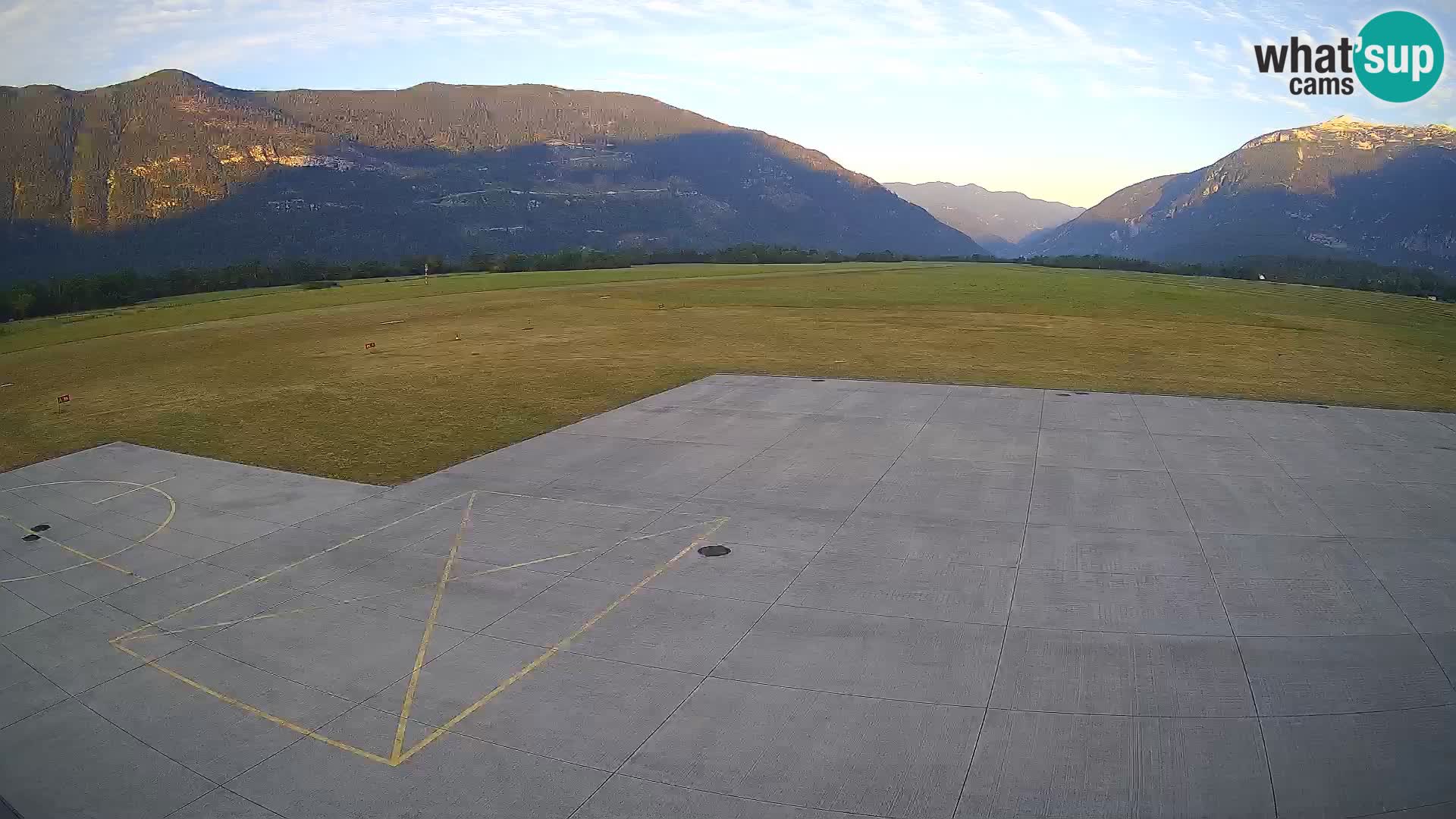 Bovec airport webcam – Skydive Bovec