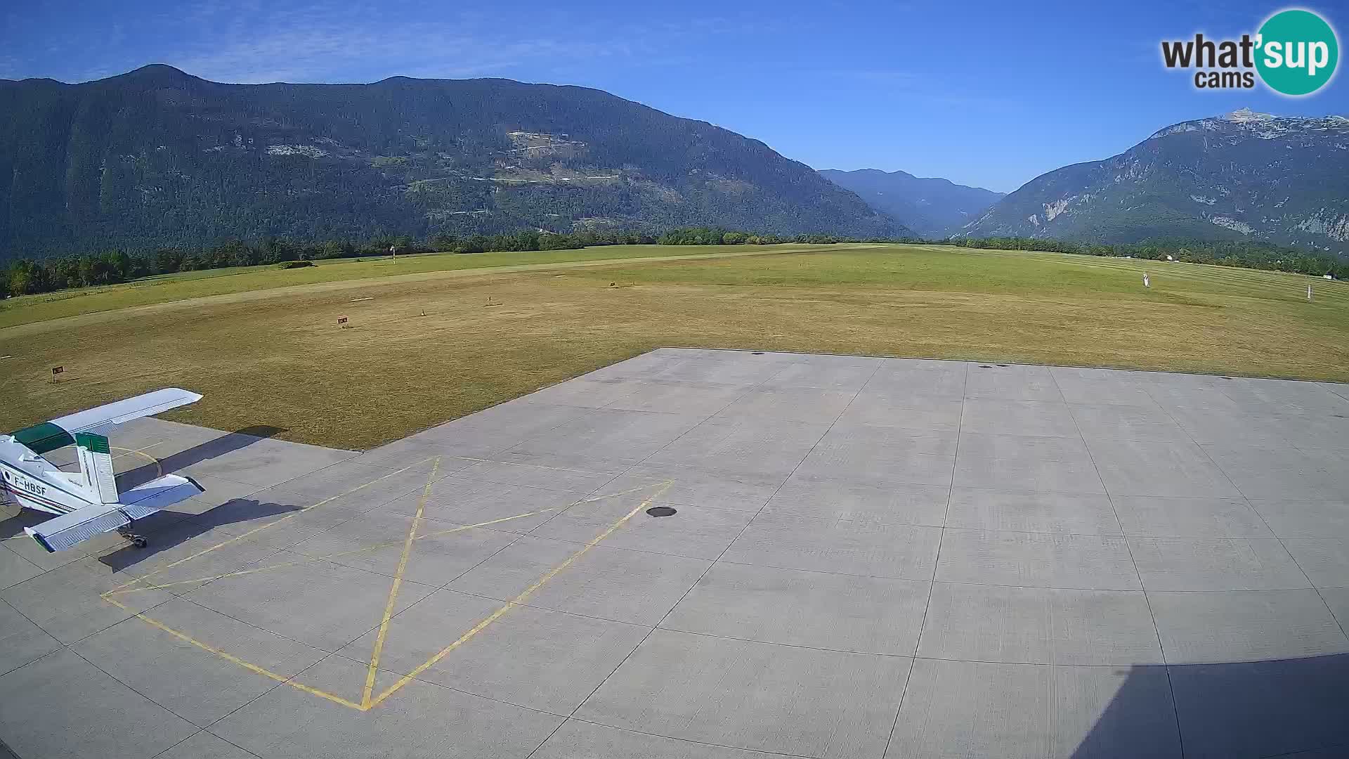Bovec airport webcam – Skydive Bovec