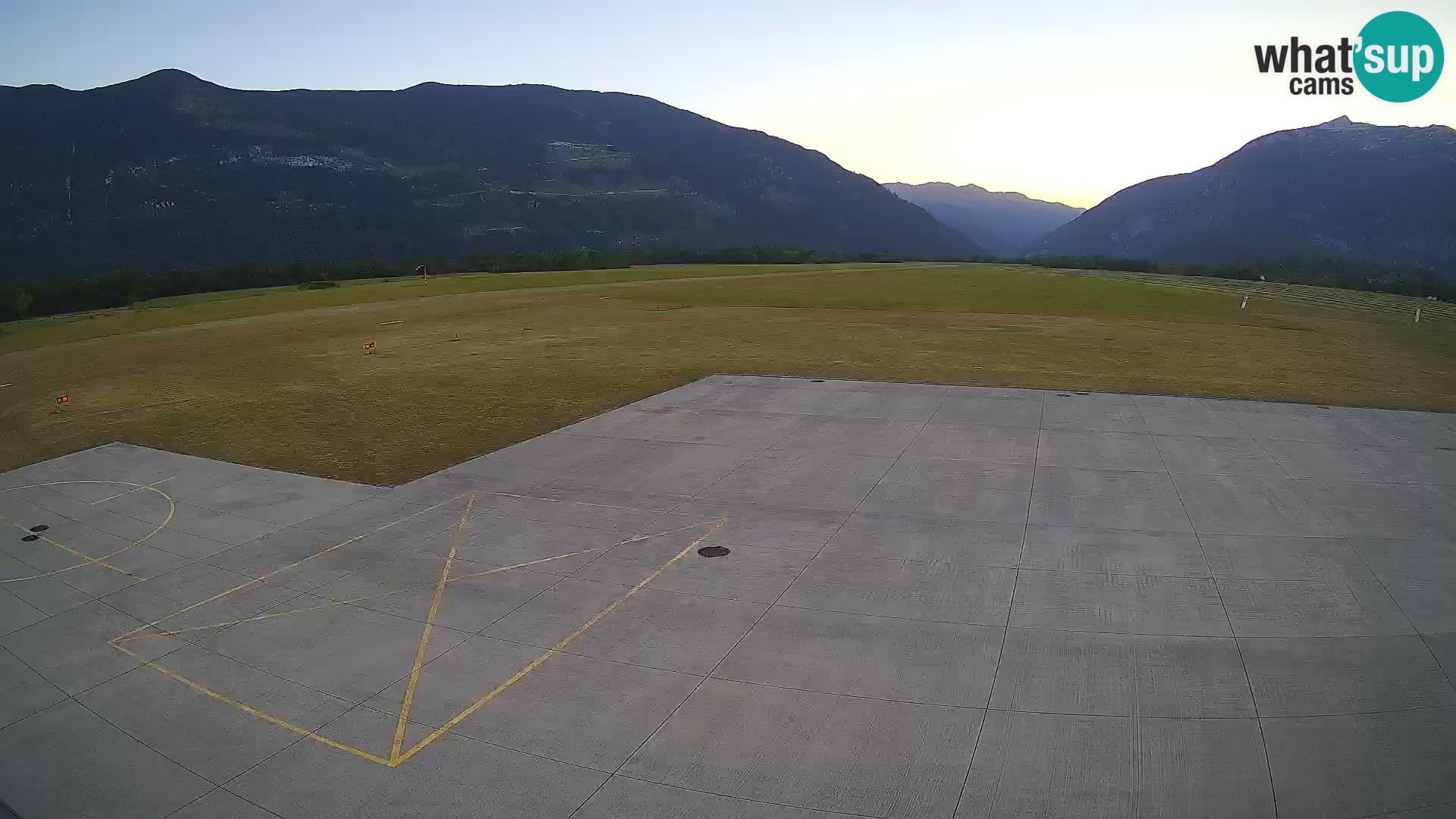 Web kamera zračne luke Bovec – Skydive Bovec